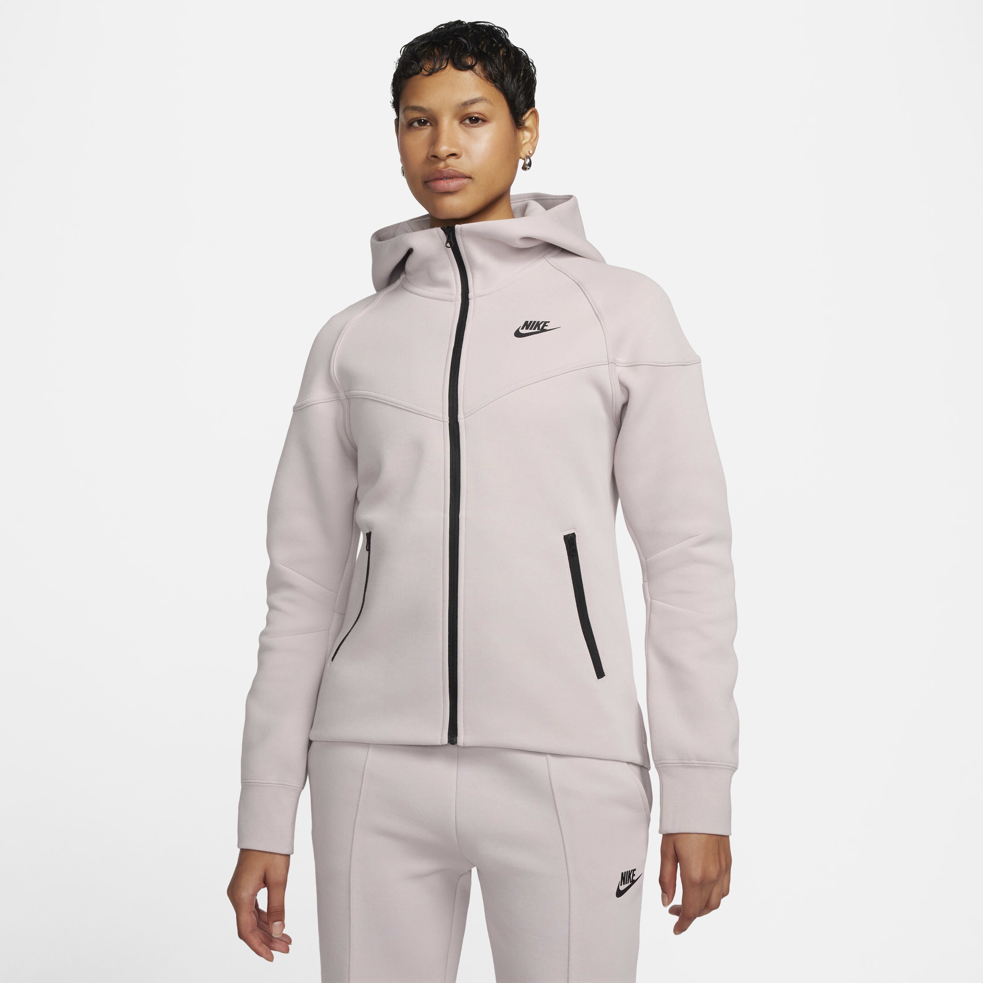 Nike windrunner platinum 2025