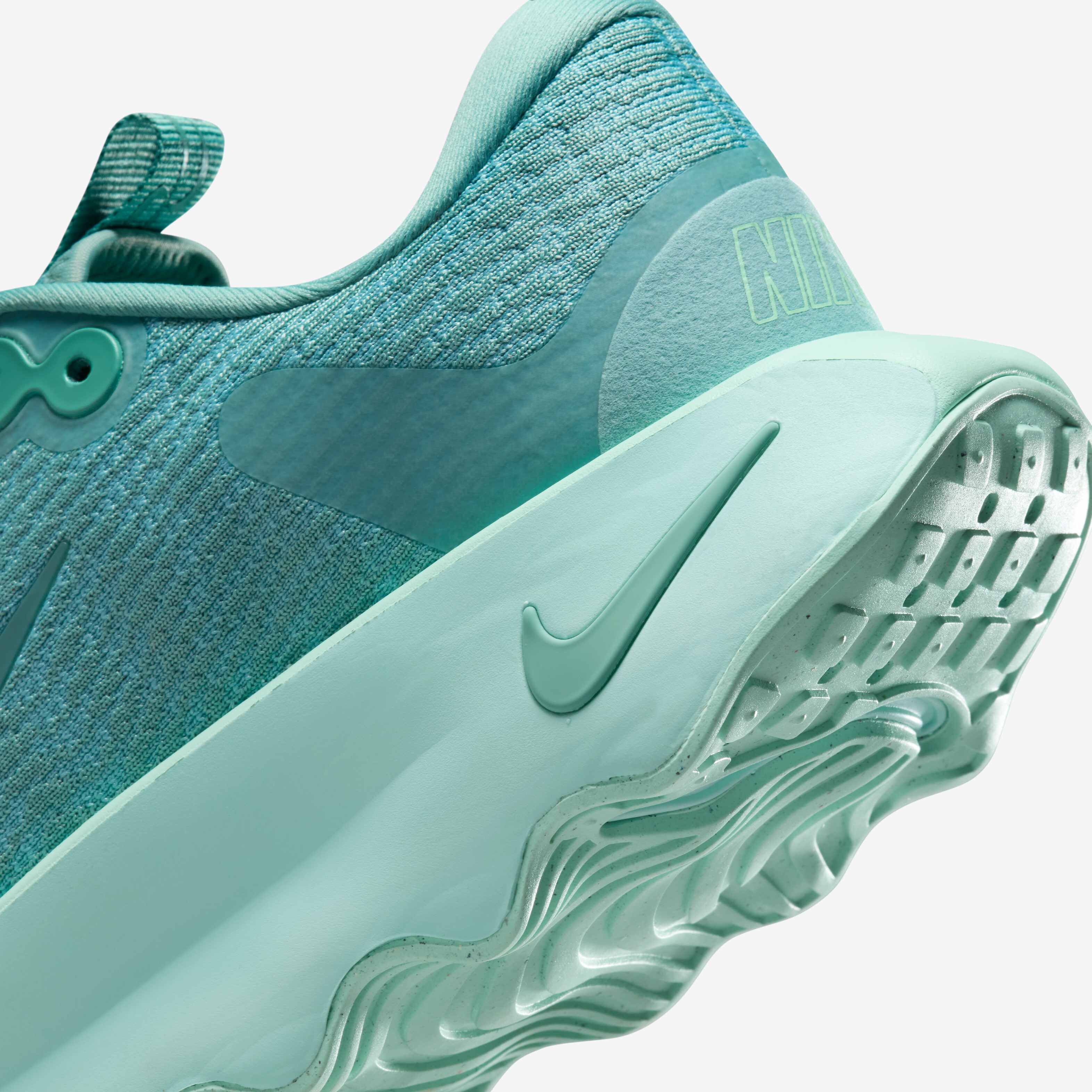 ◆Nike◆ Motiva W Cannon Mineral Jade Ice Cannon DV1238011 D WMNS) Nike Motiva 'Cannon Mineral Jade Ice' DV1238-011