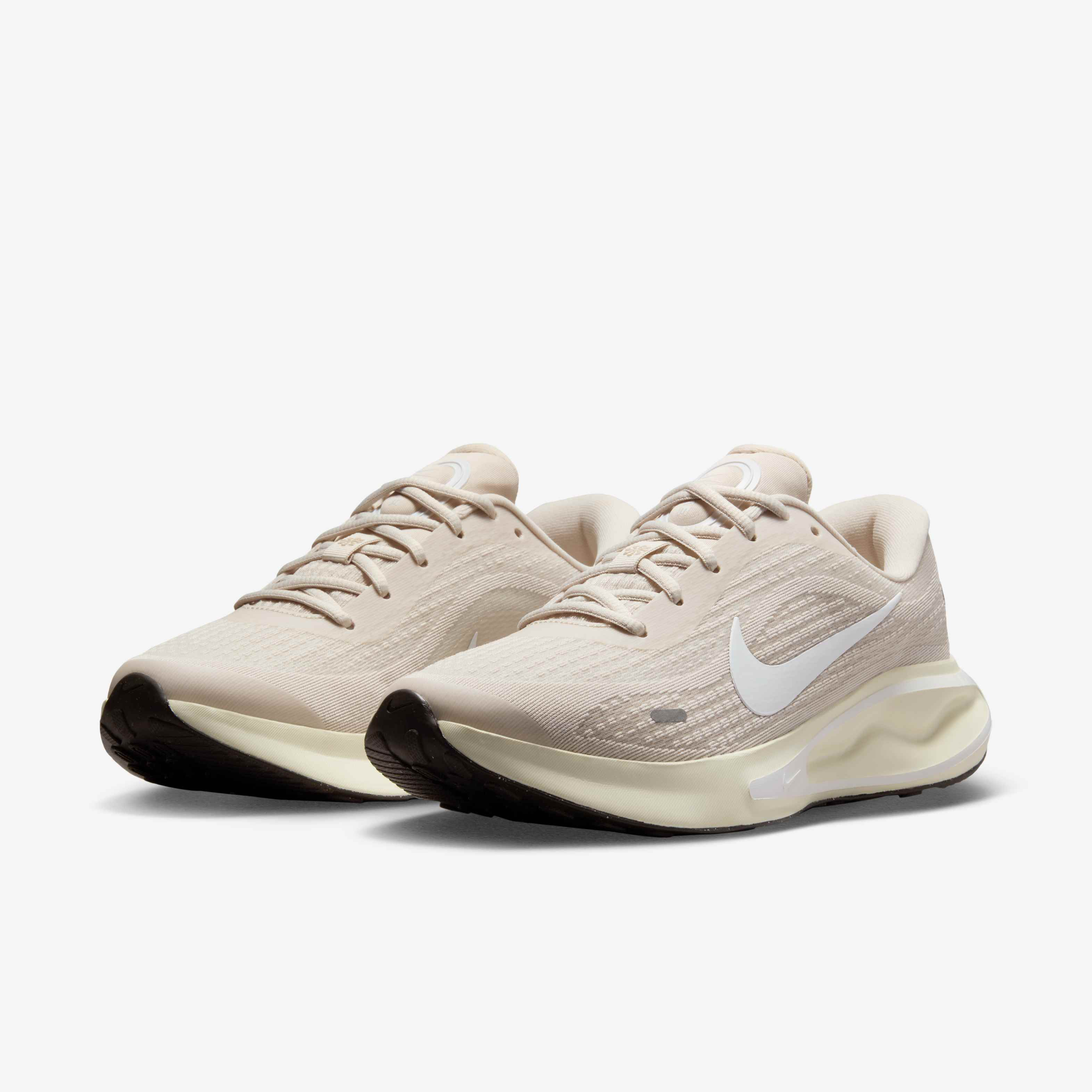 نايكي جيرني رن image number 4