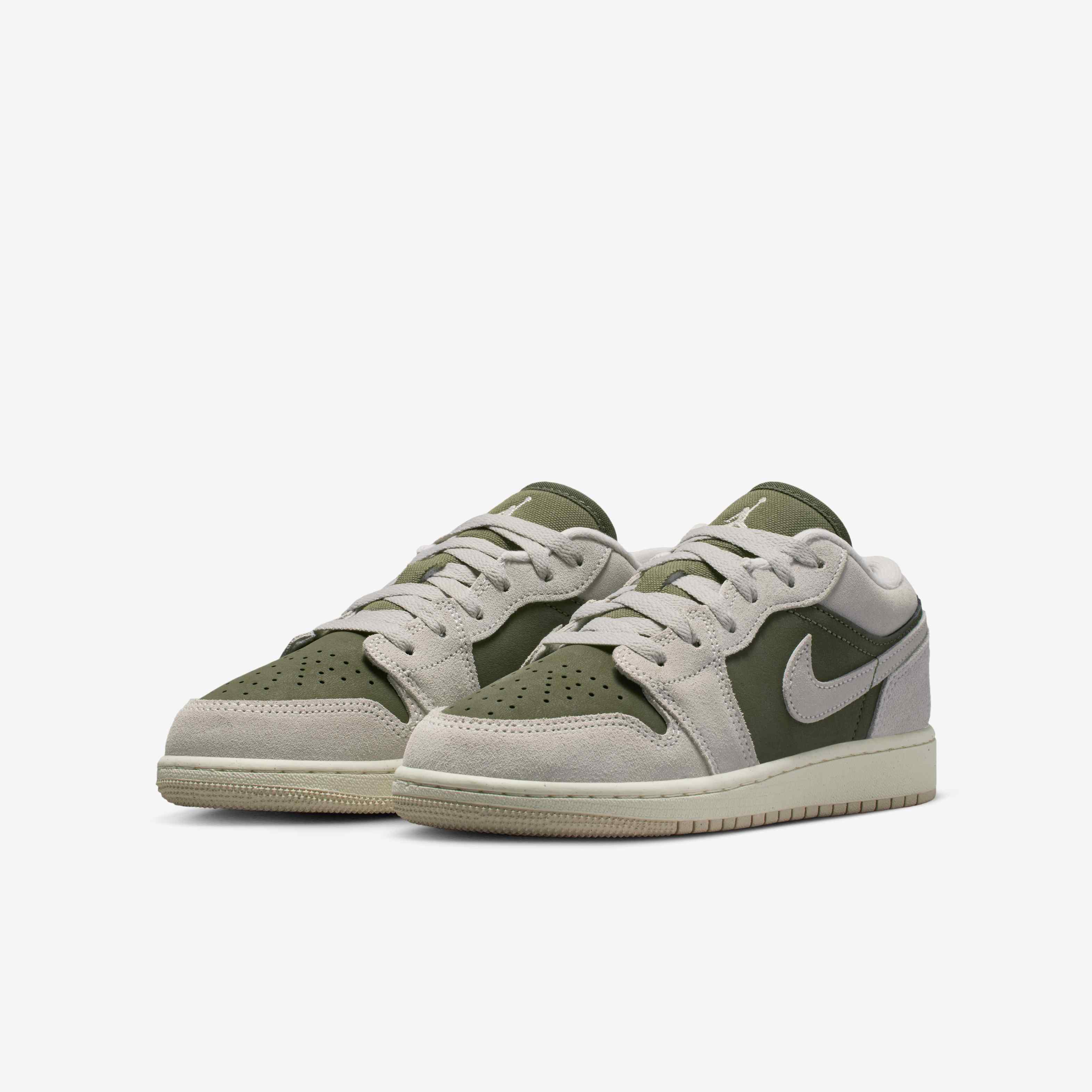 Air Jordan 1 Low SE image number 4