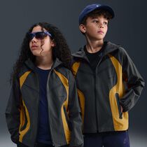 Nike Tech