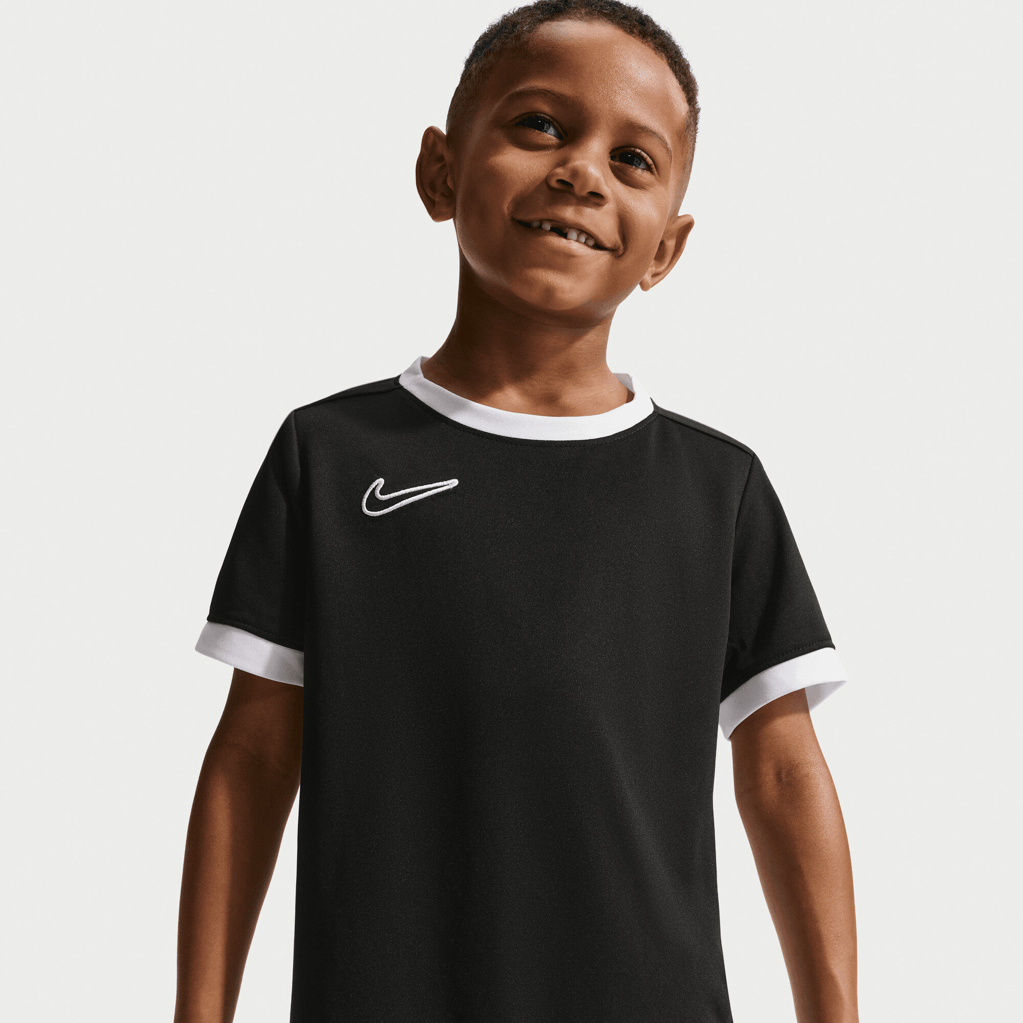 Nike image number 2