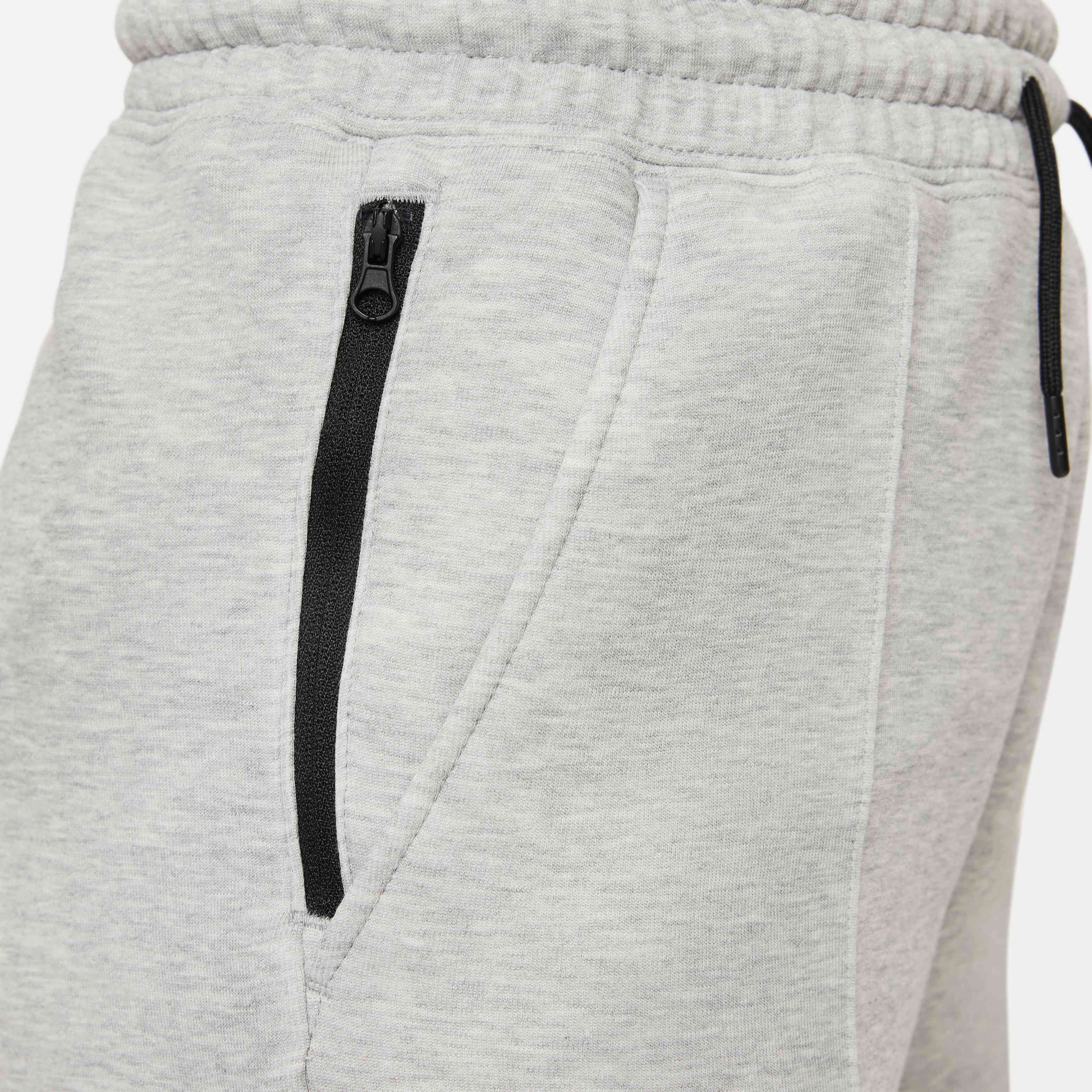 Nike Sportswear Tech Fleece image number 4