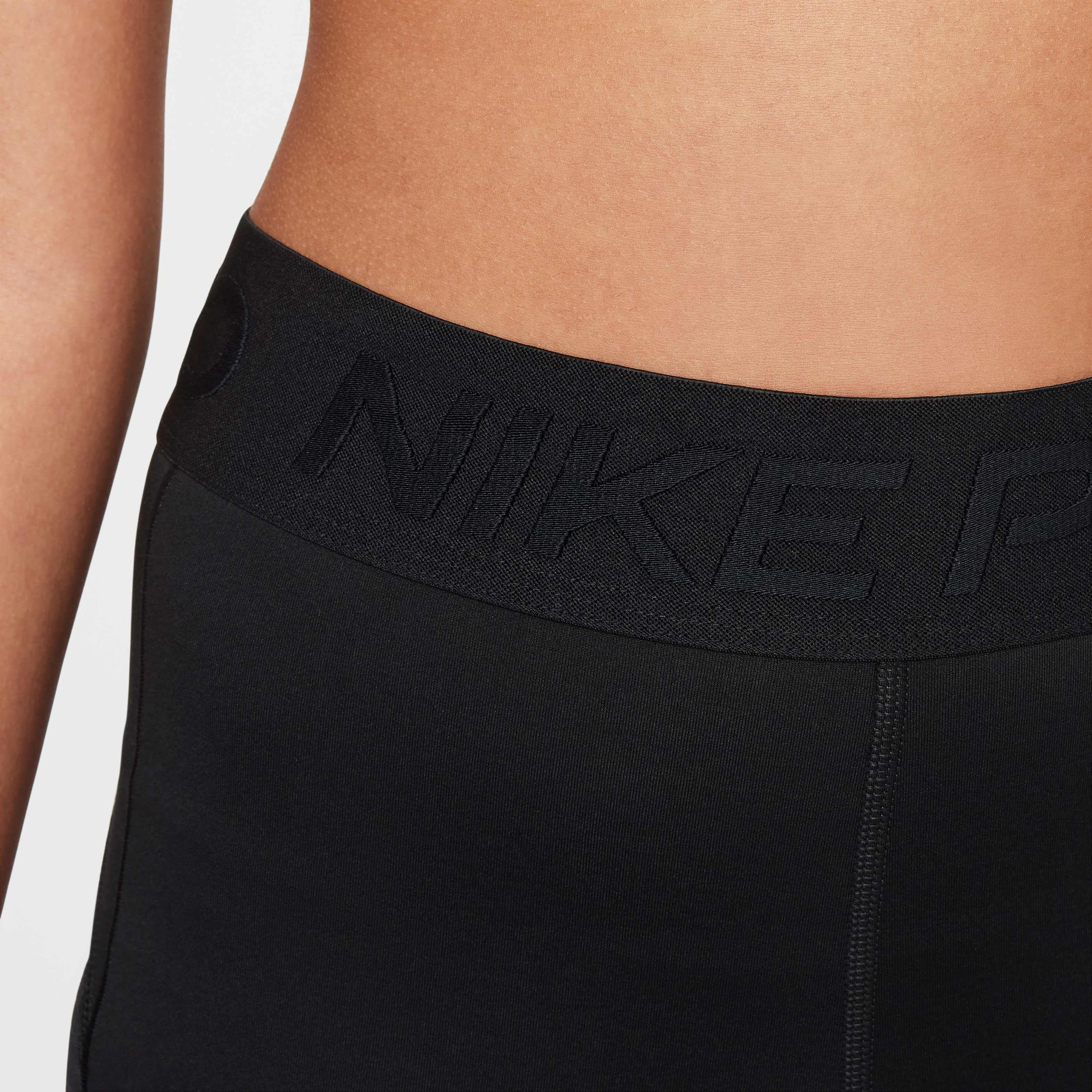 Nike Pro image number 2