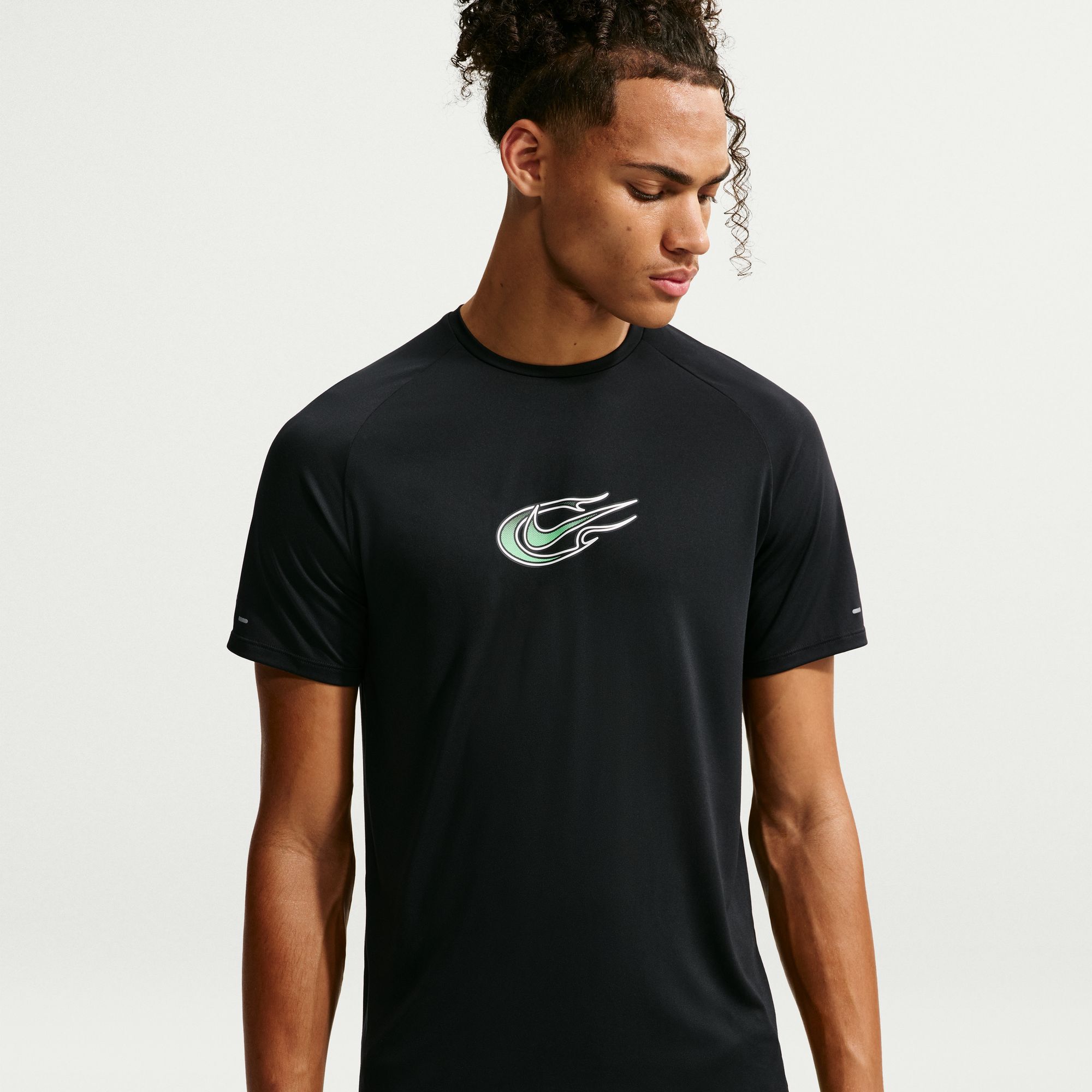Nike Stride  image number 2