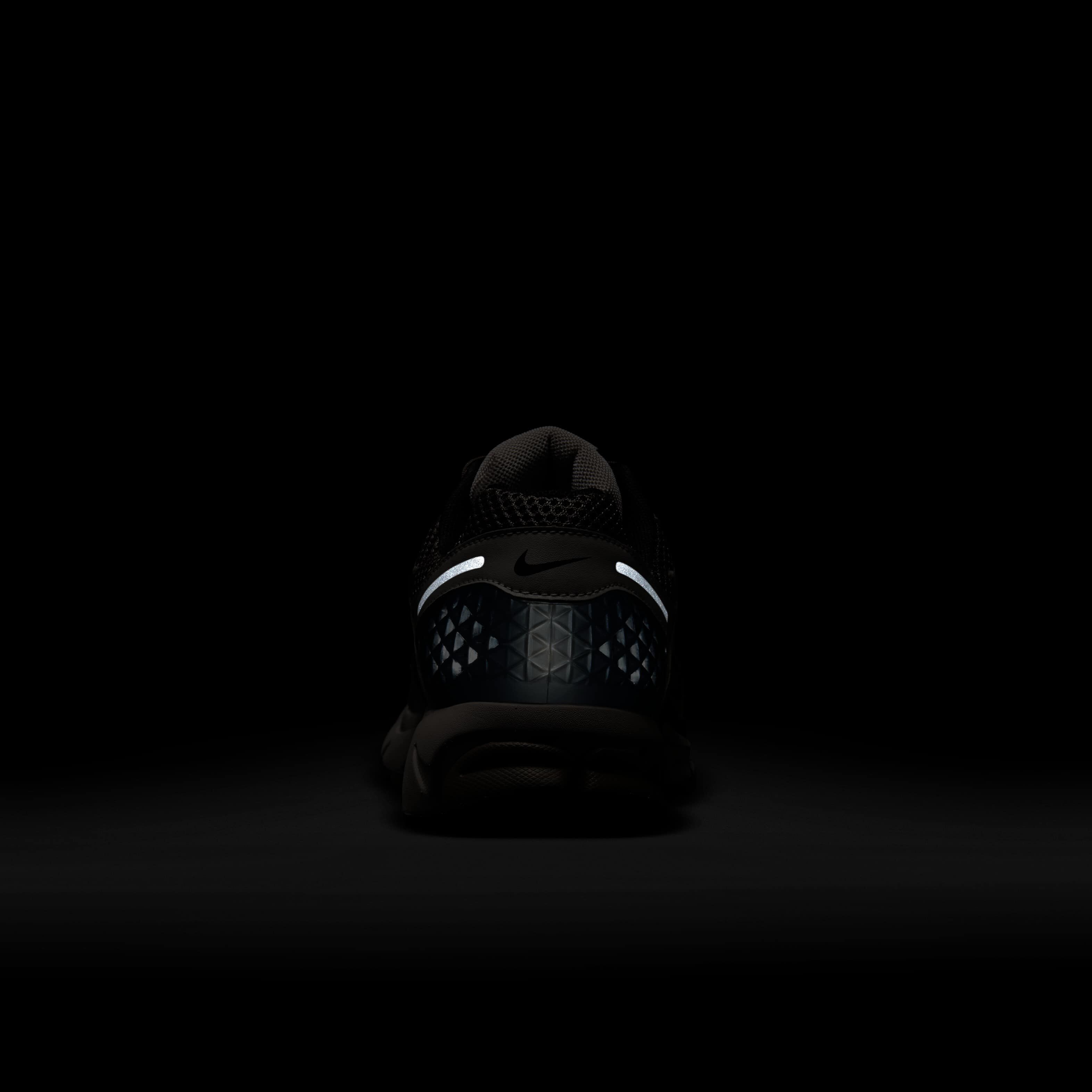 Nike Zoom Vomero 5 image number 9