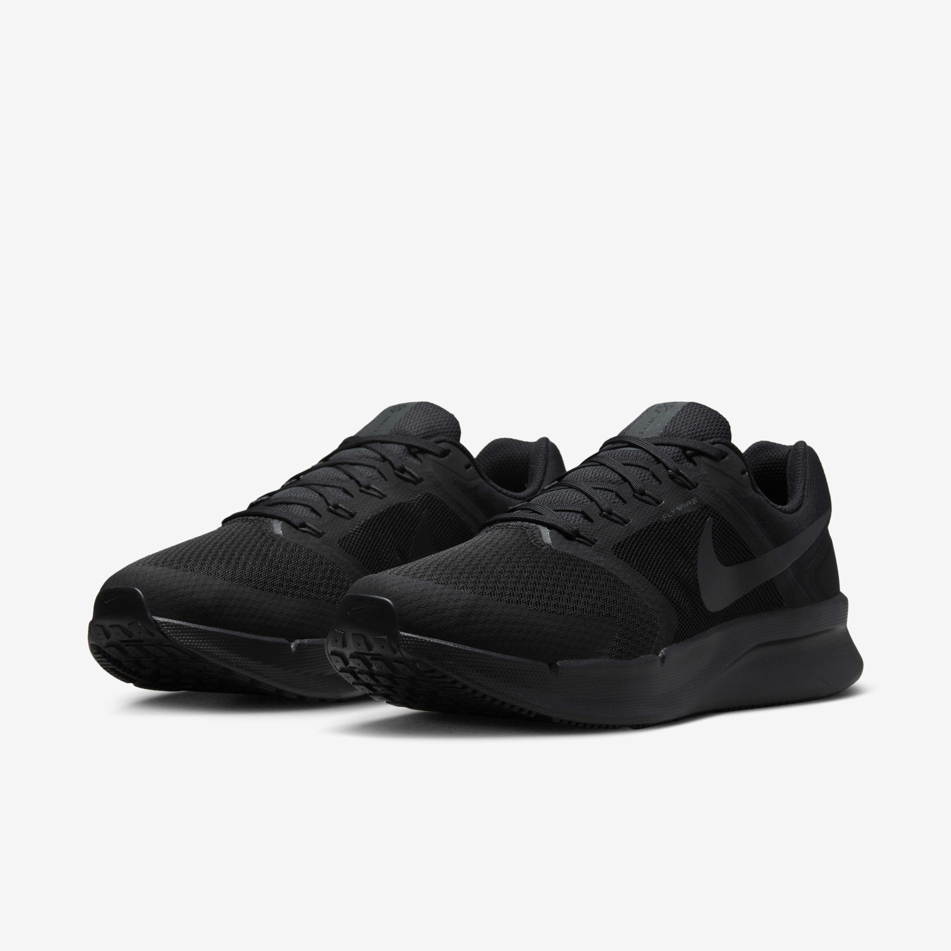 Mens nike run swift se deals