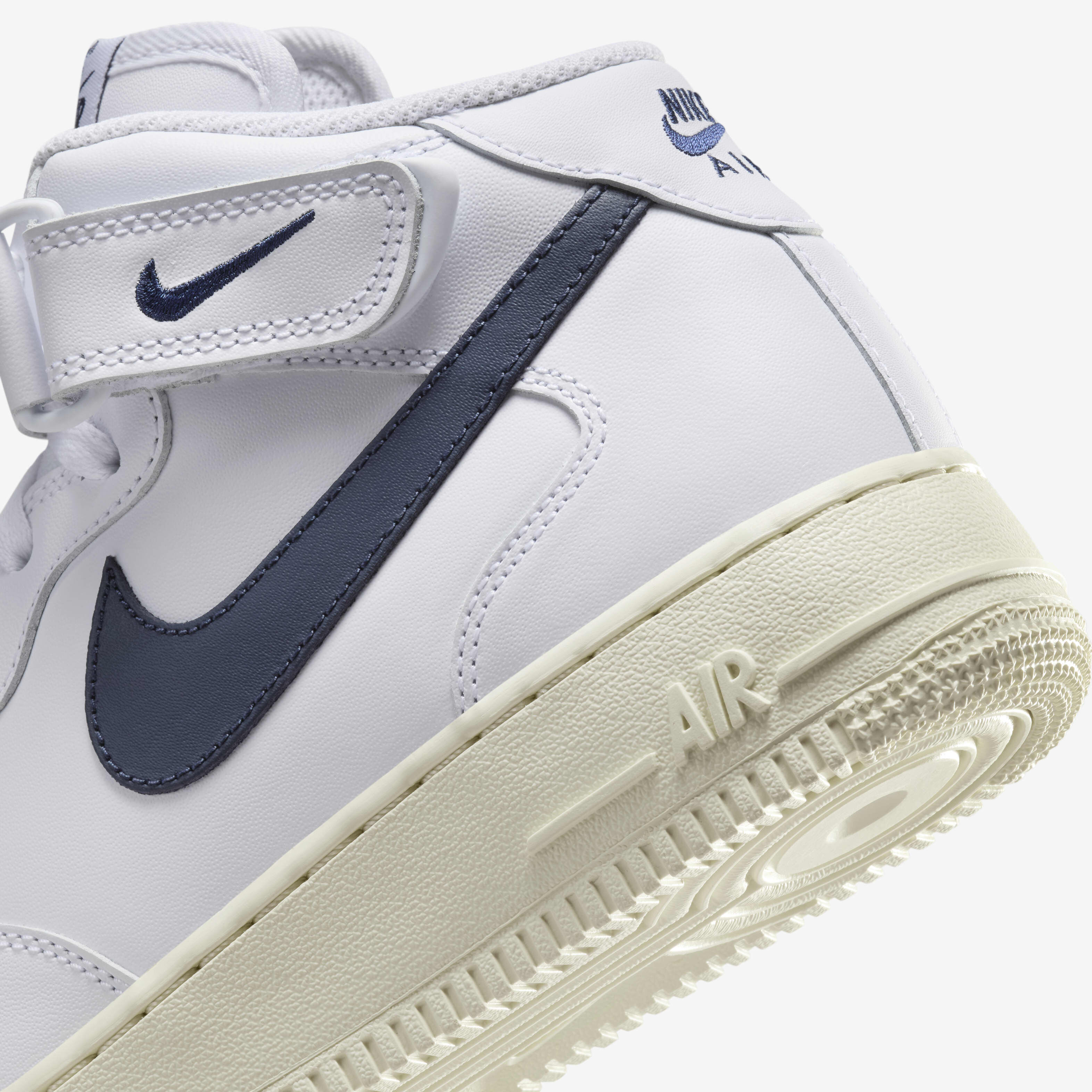Nike air force 1 mid womens navy hot sale