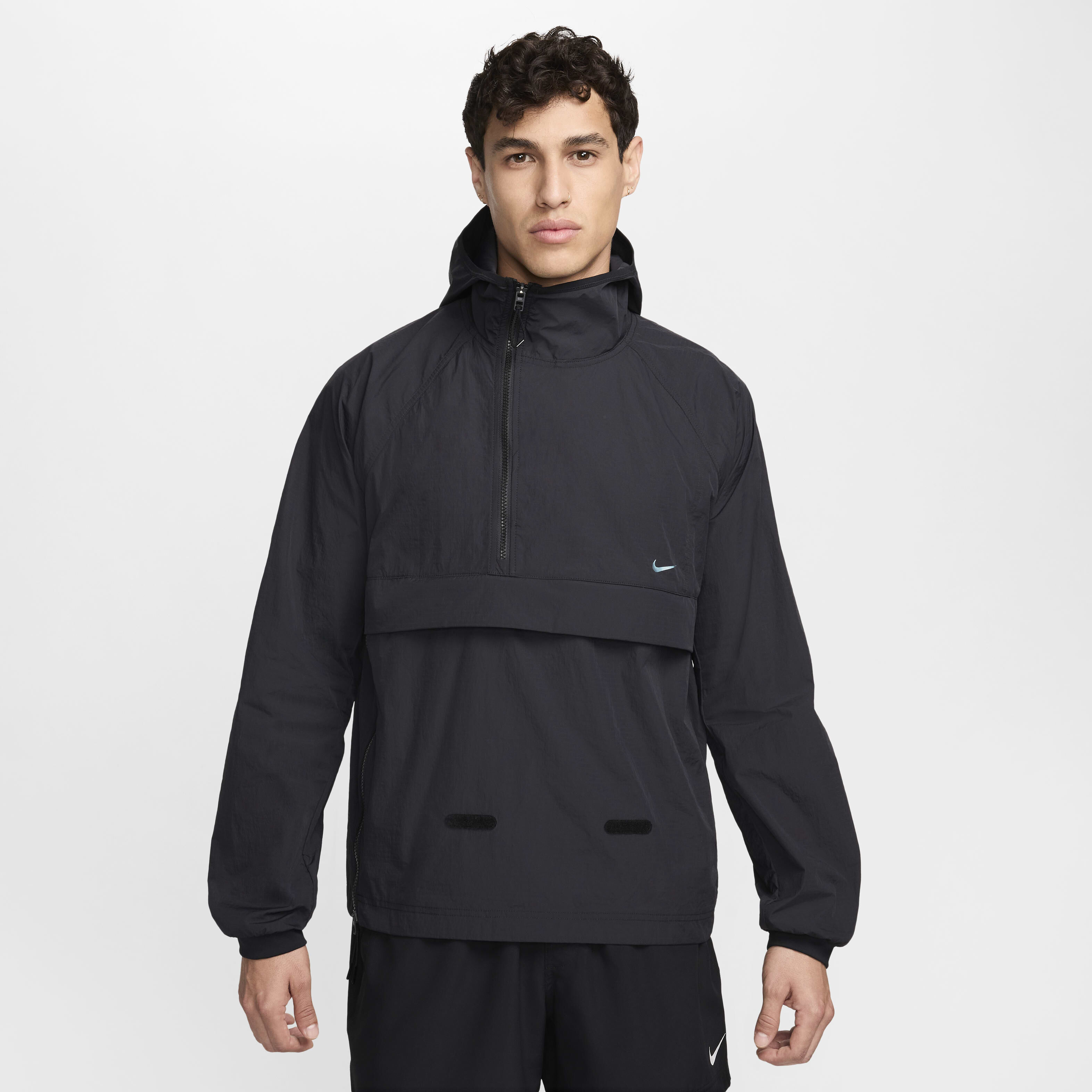 Buy Nike APS Men s UV Repel Lightweight Versatile Jacket Nike Saudi Official