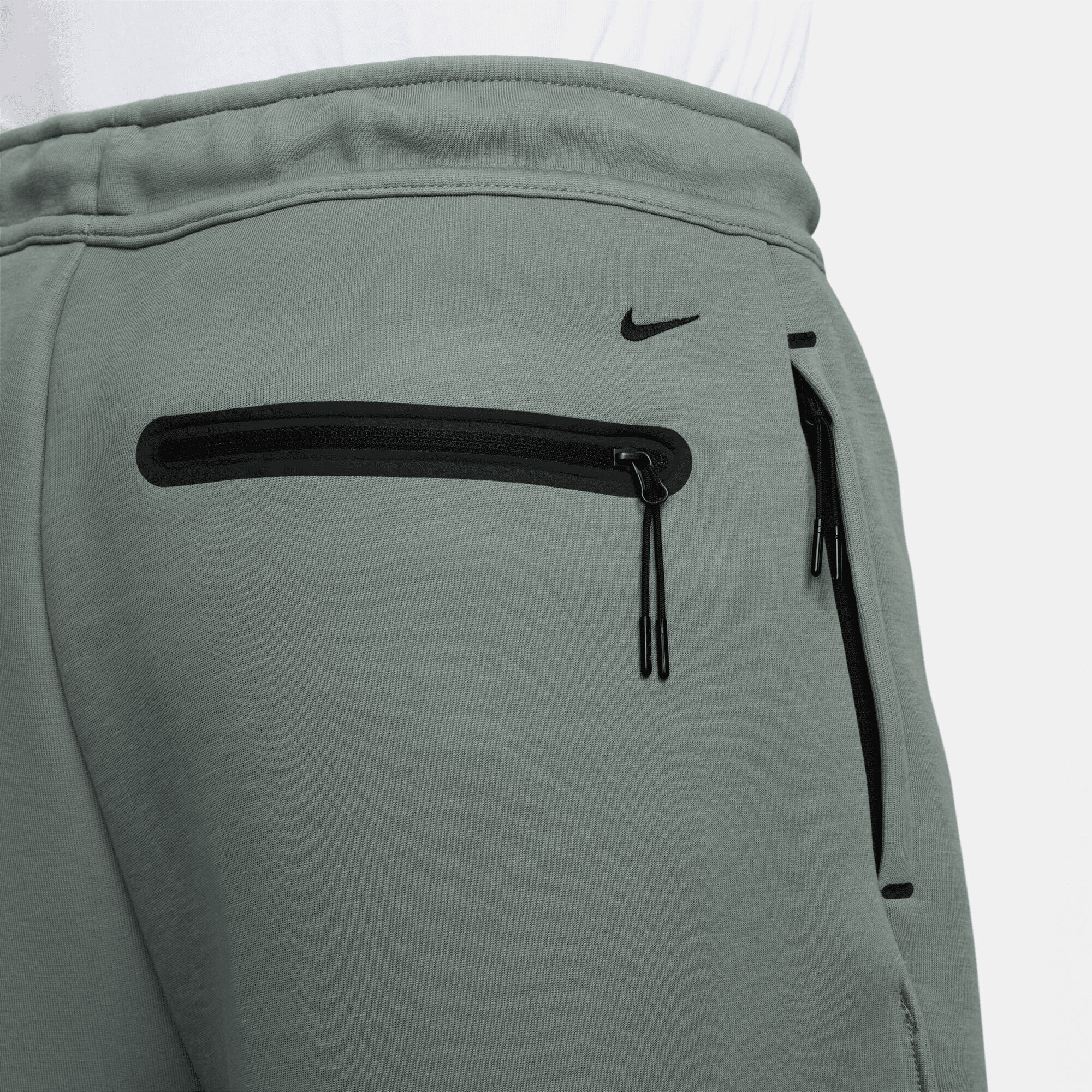 Nike Tech image number 2