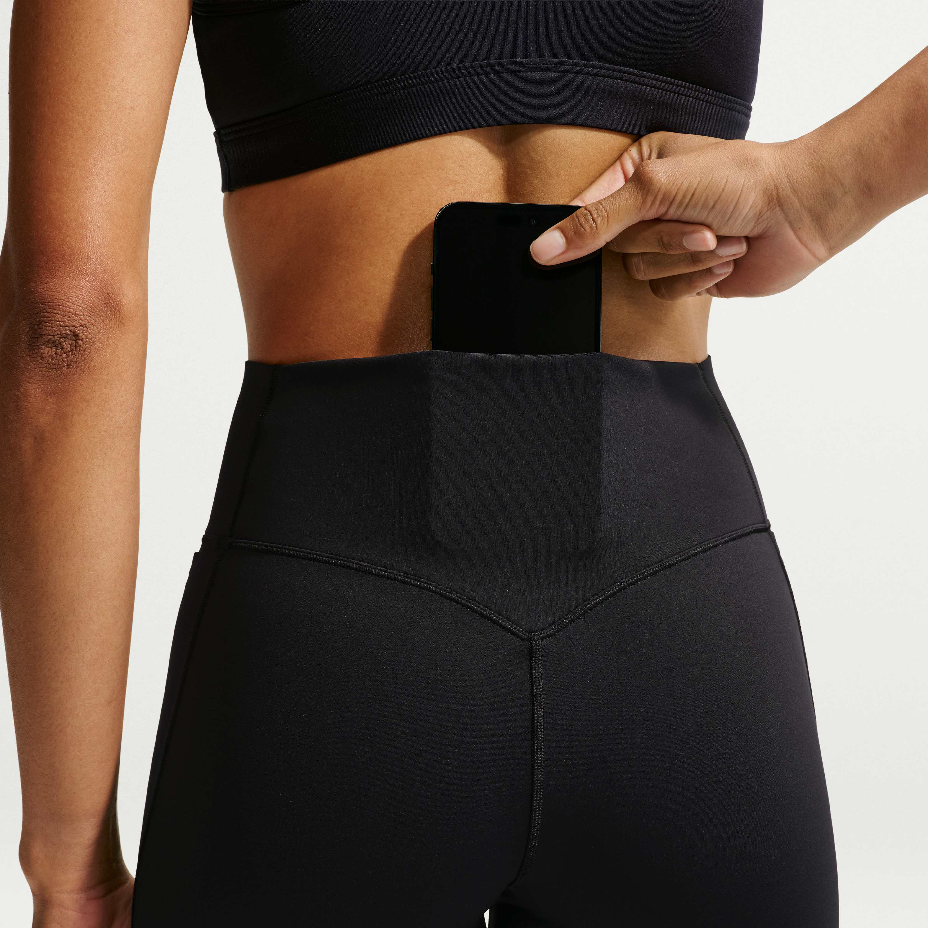 Nike Universa image number 5