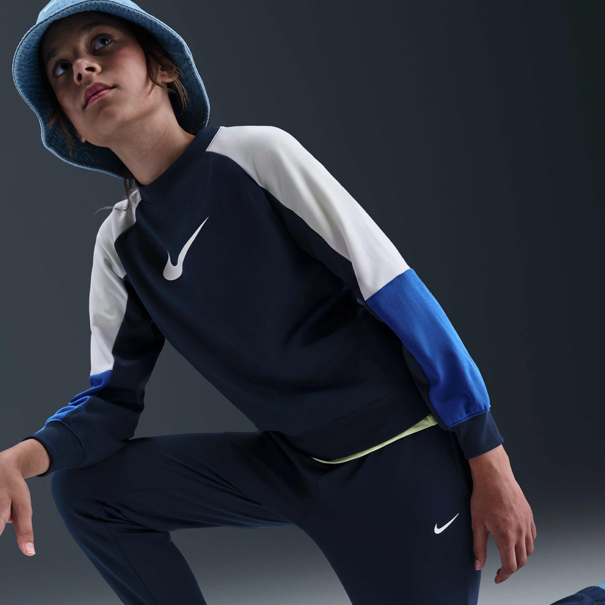 Zoom image