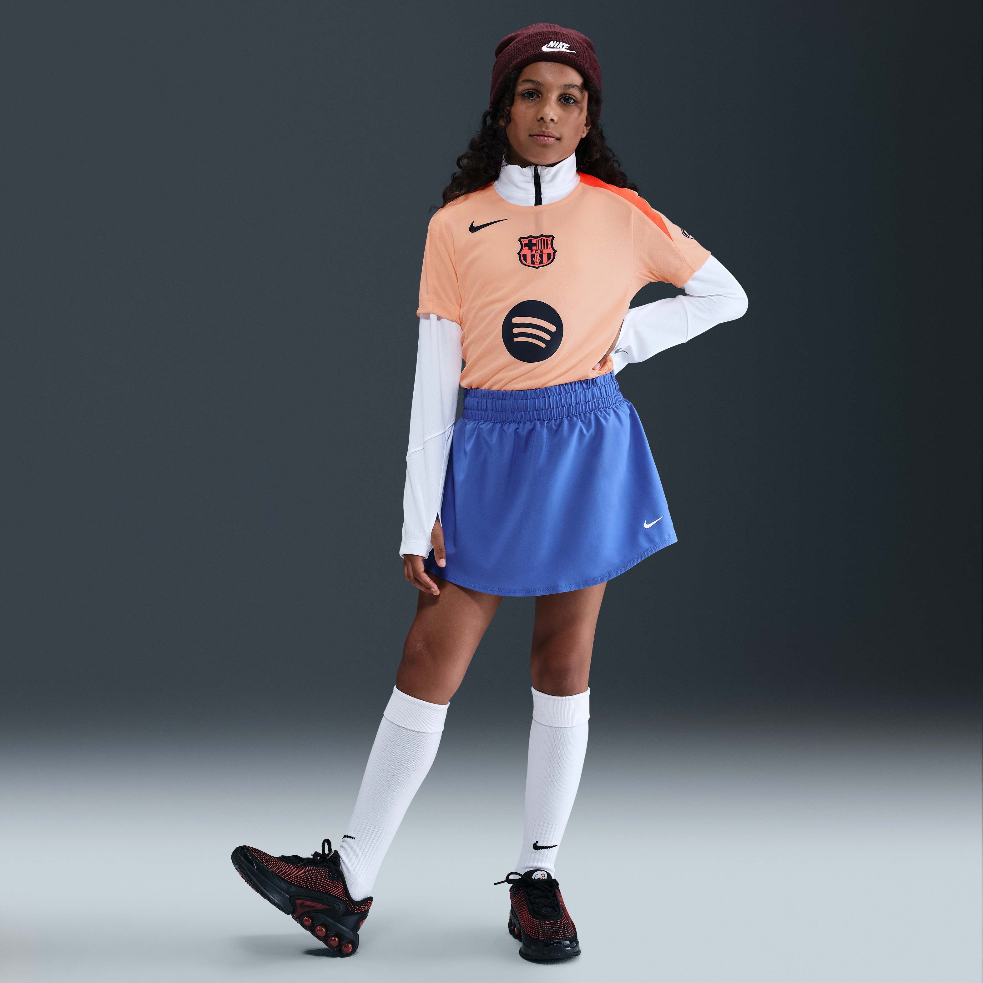 F.C. Barcelona Strike Third image number 3