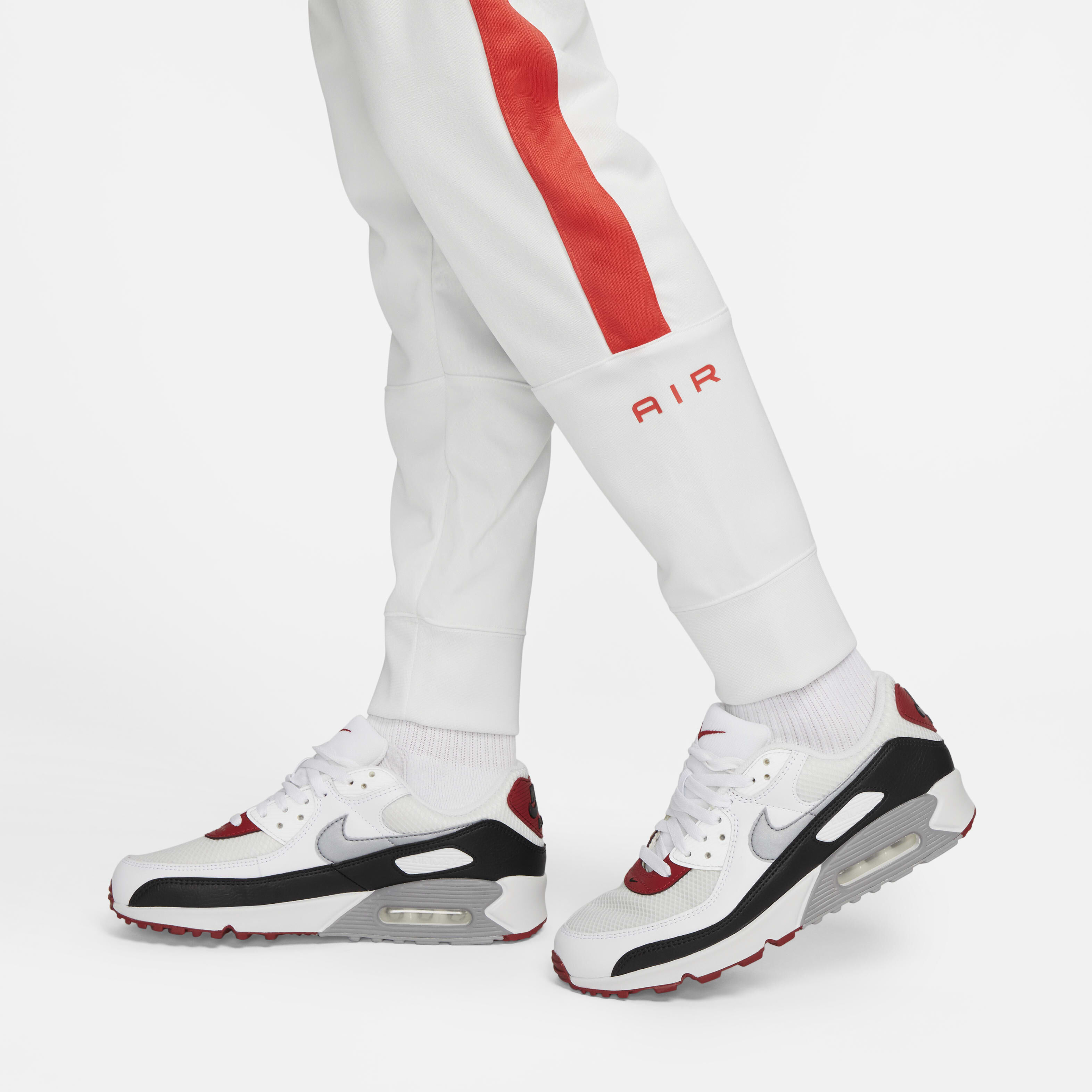 Buy Nike Air Men s Joggers Nike Saudi Official