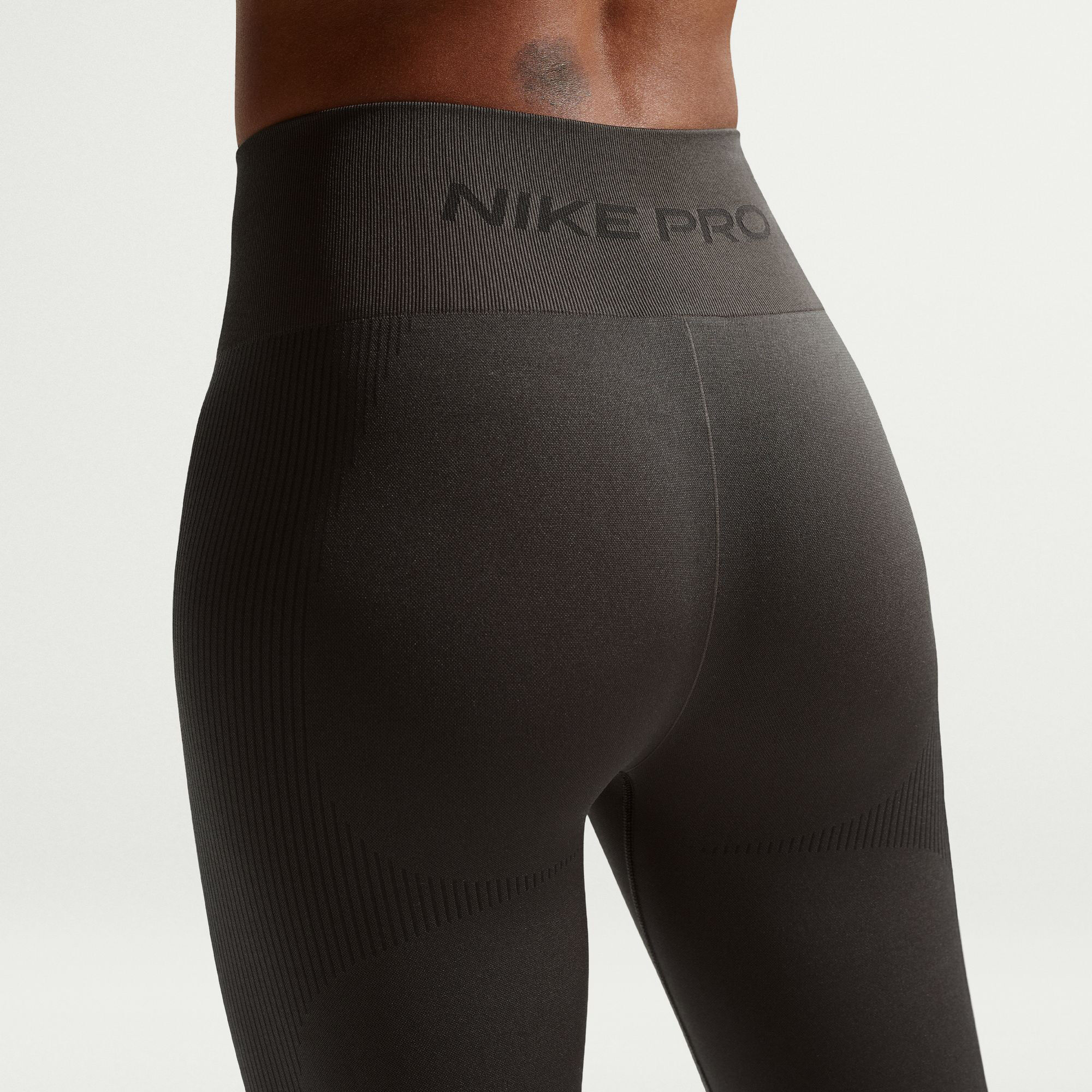Nike Pro Seamless image number 3