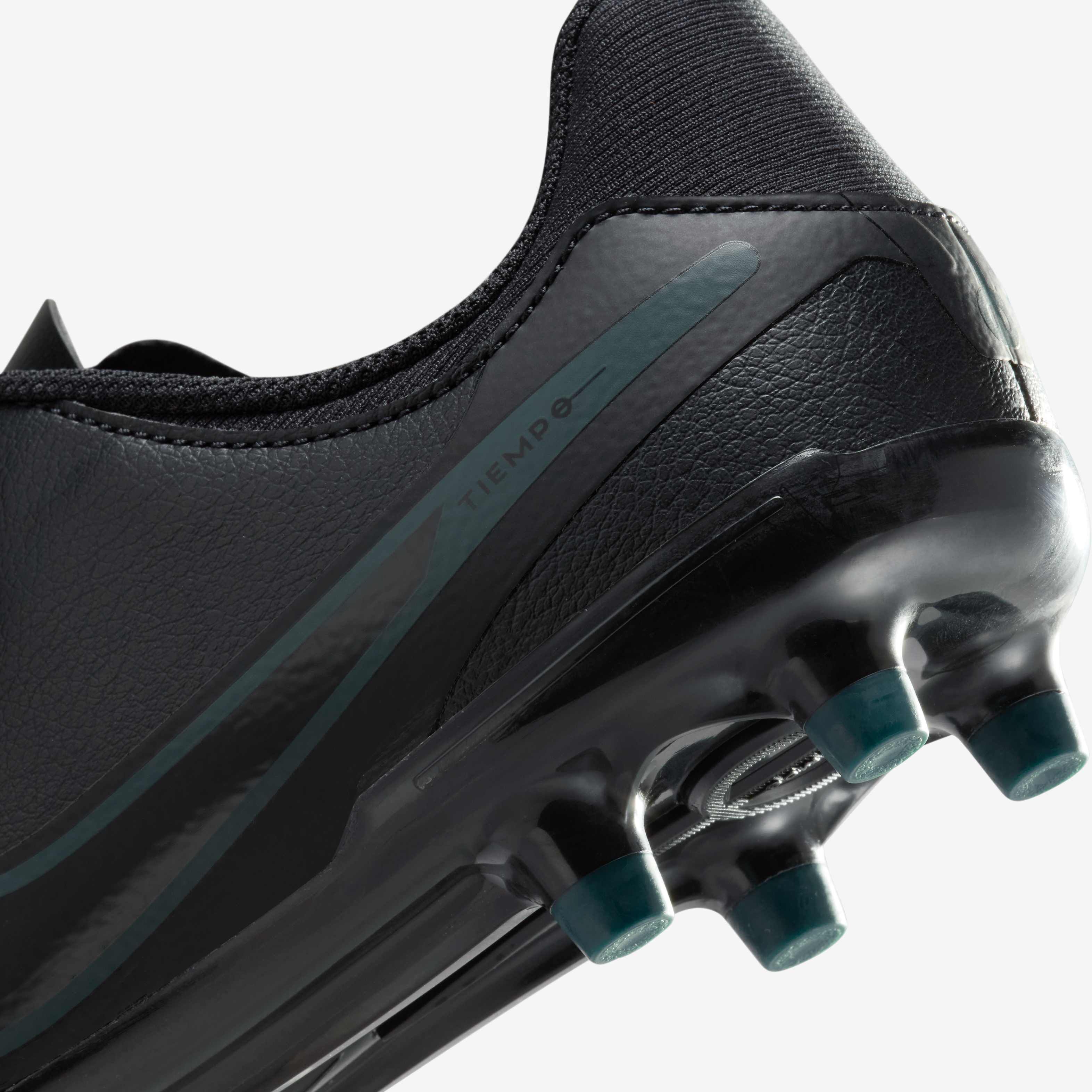 Nike Jr. Tiempo Legend 10 Academy image number 8