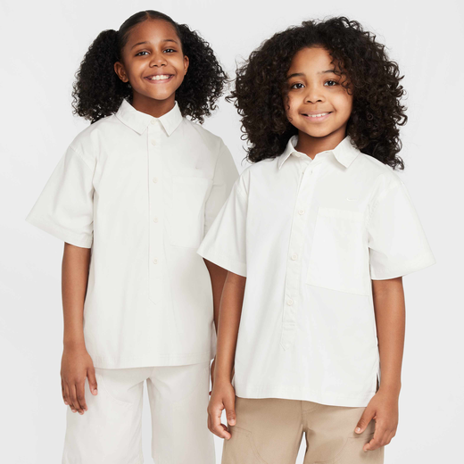 نايكي سبورتسوير ميترو جراوند