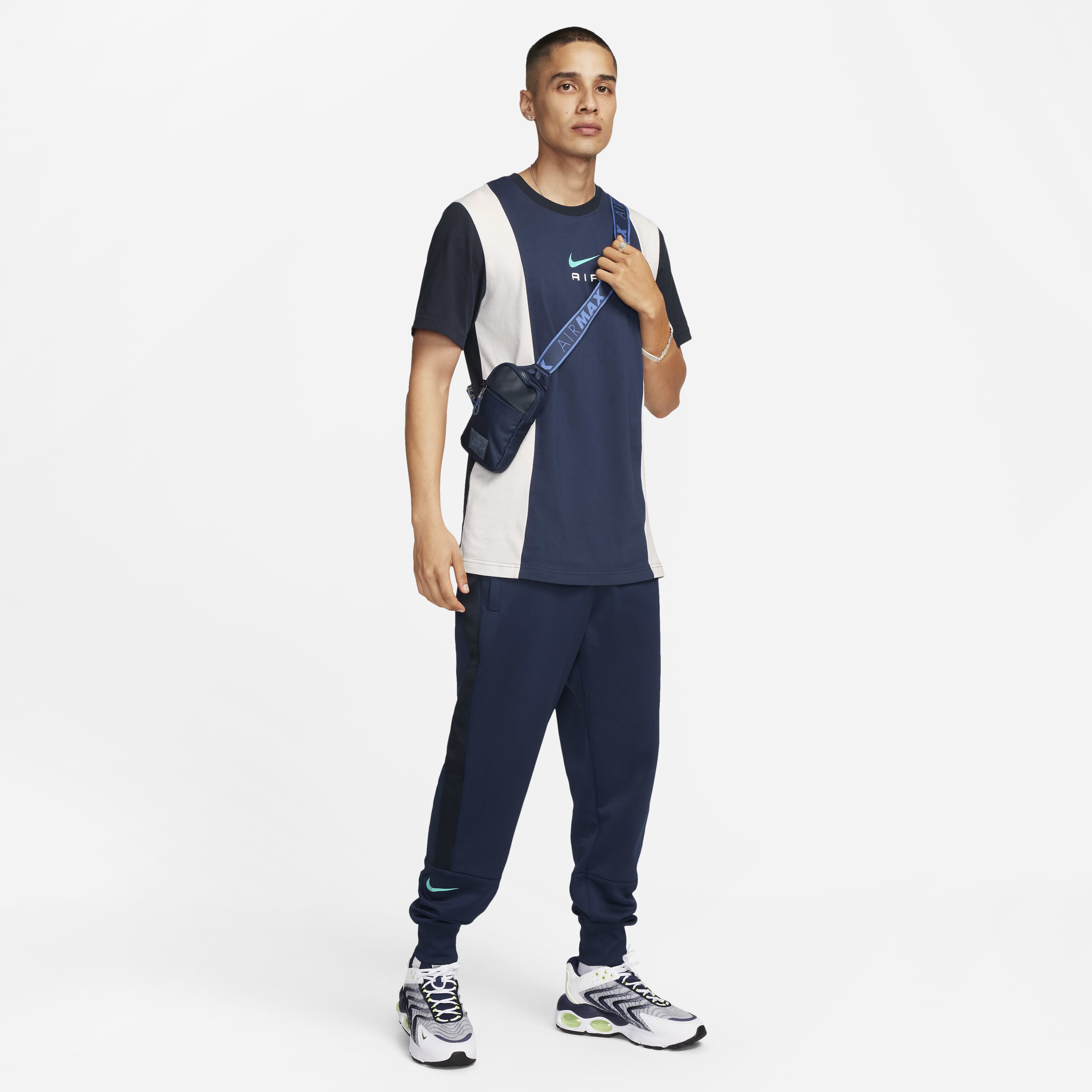 اير image number 3