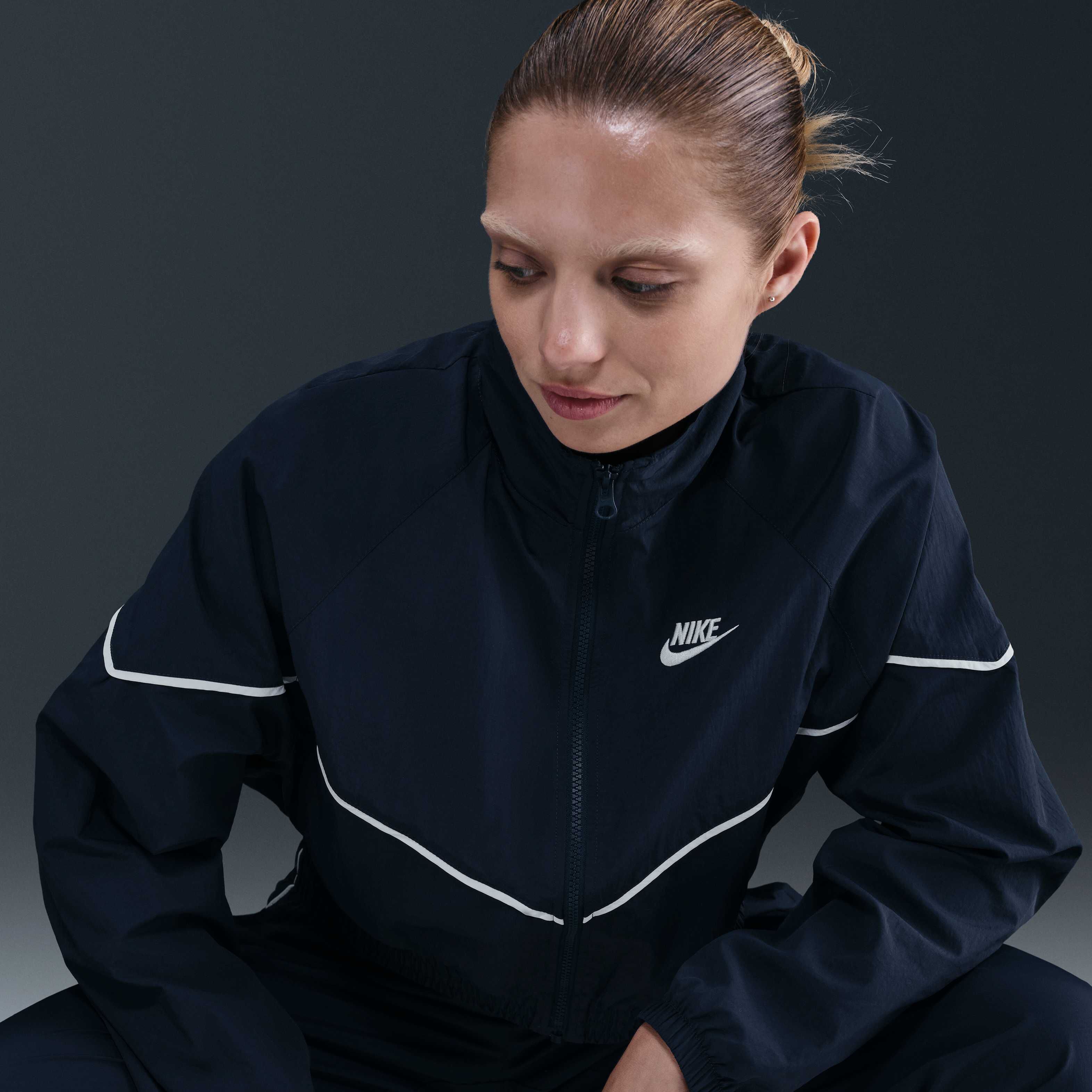 Nike Sportswear Windrunner image number 2
