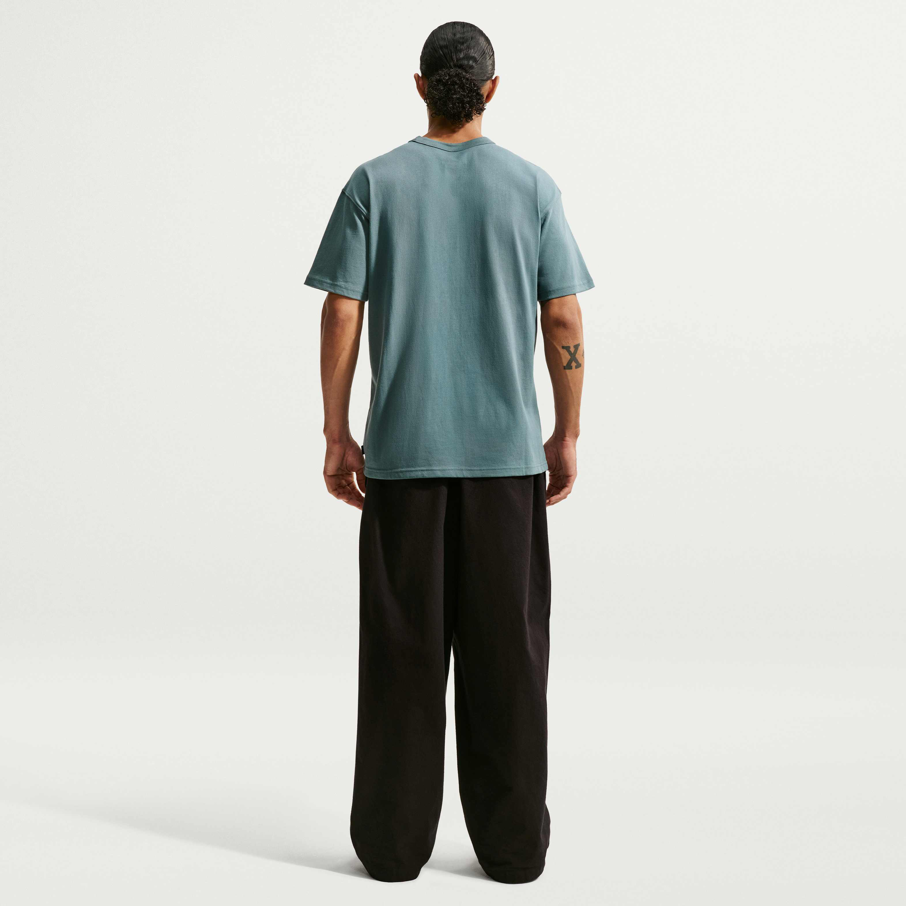 Nike Sportswear Premium Essentials image number 4