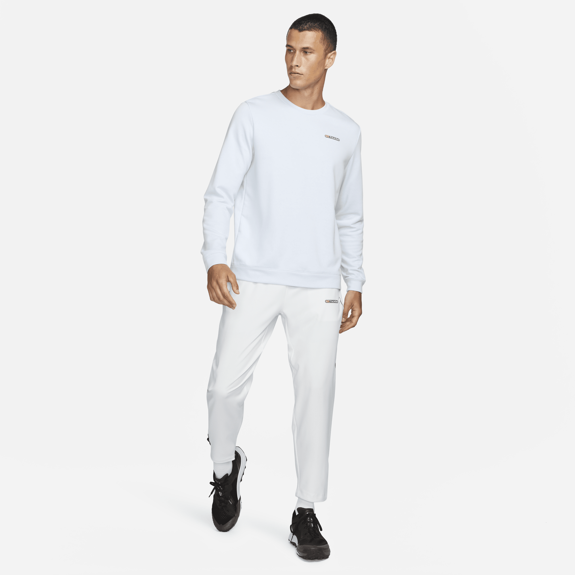 Nike mens crew online neck long sleeve sweatshir