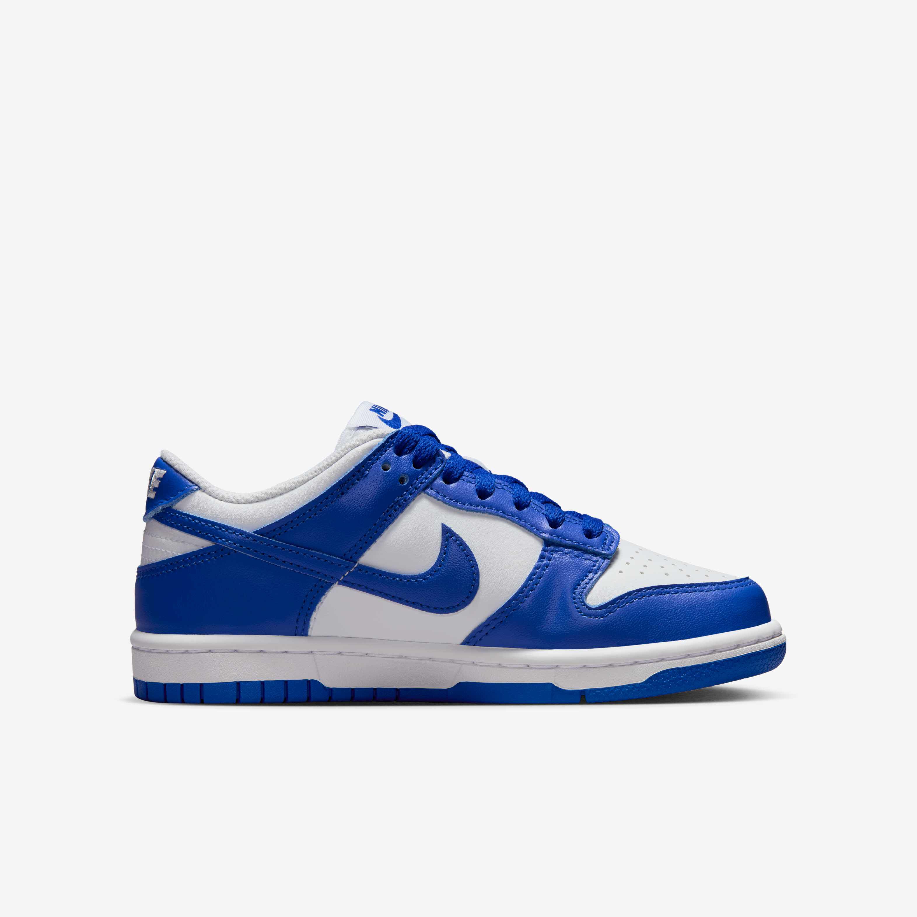 Nike Dunk Low image number 2
