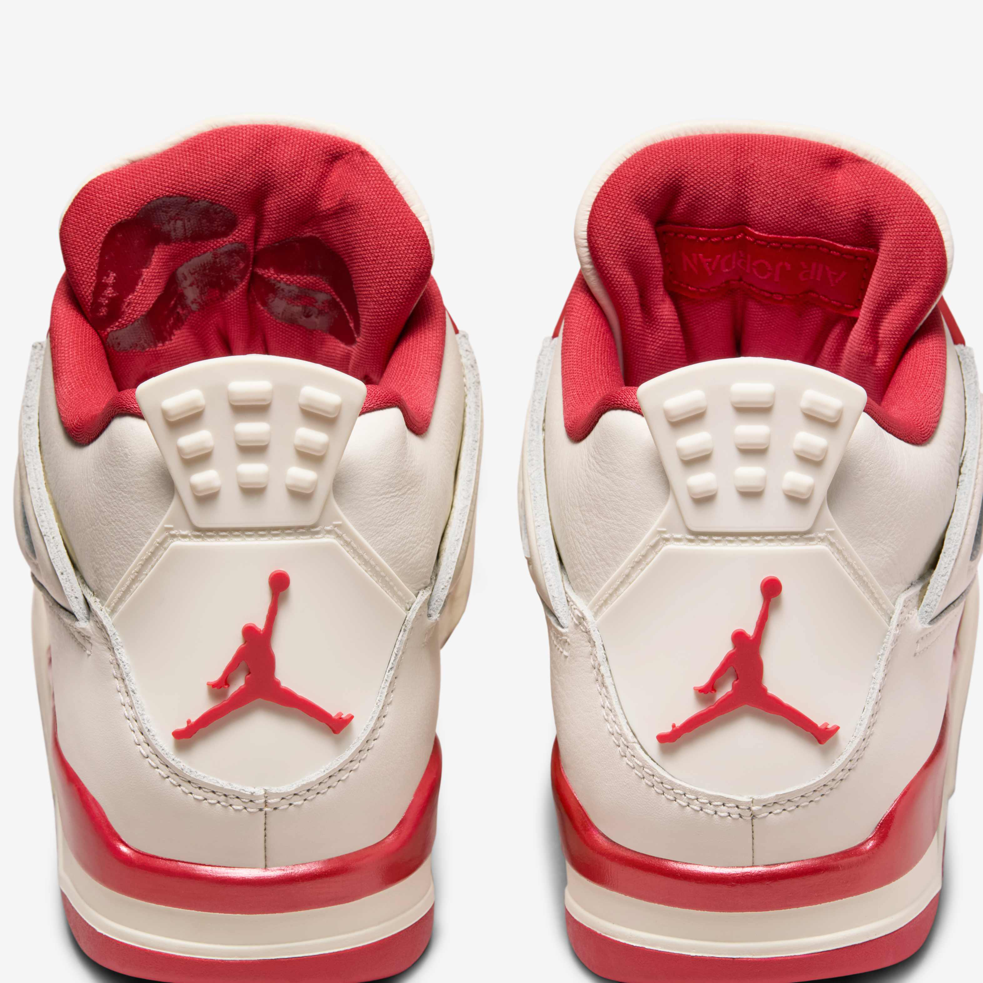 Air Jordan 4 Retro image number 9