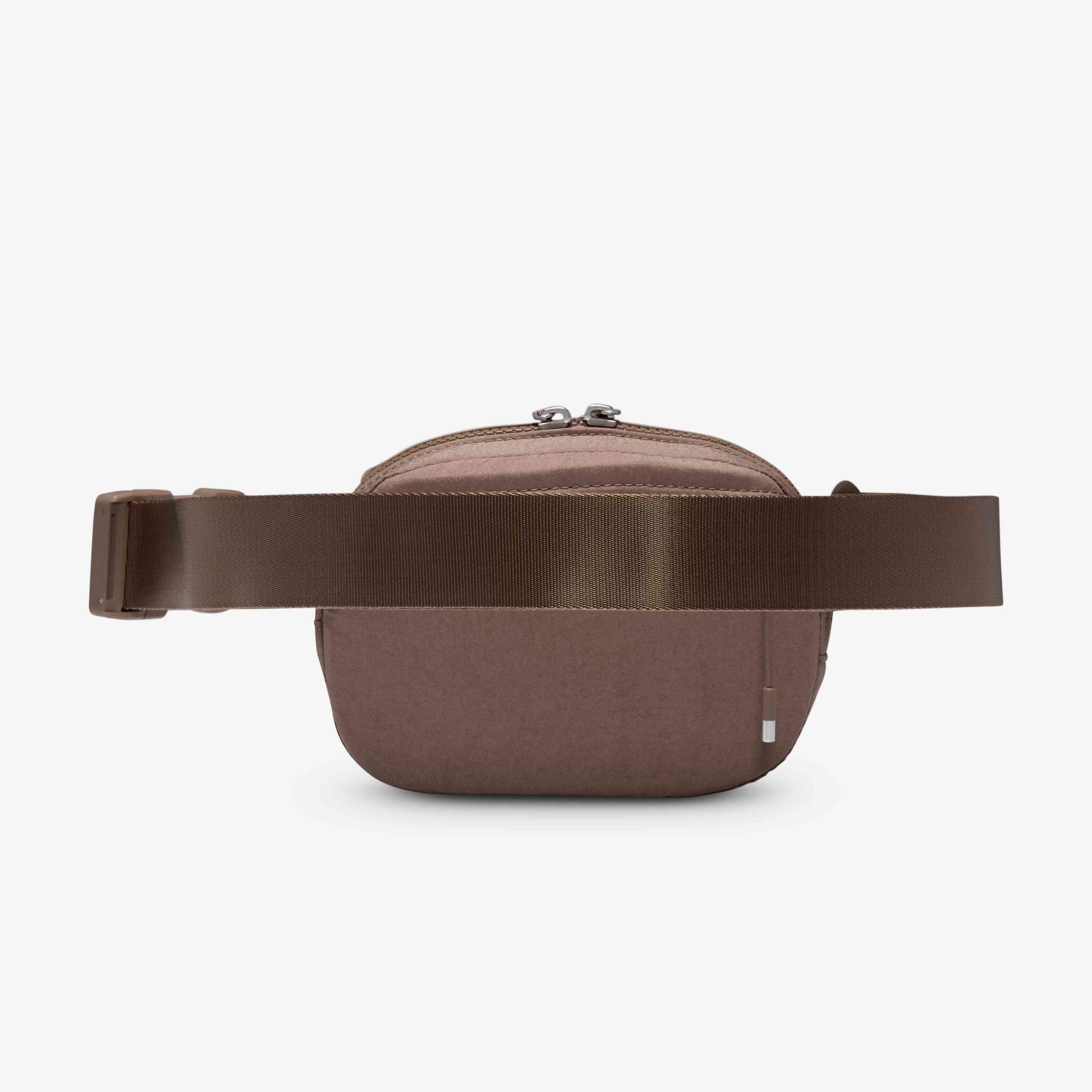 Nike Aura image number 2