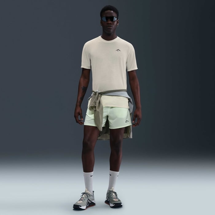 نايكي سولار تشيس image number 3 نايكي سولار تشيس image number 3