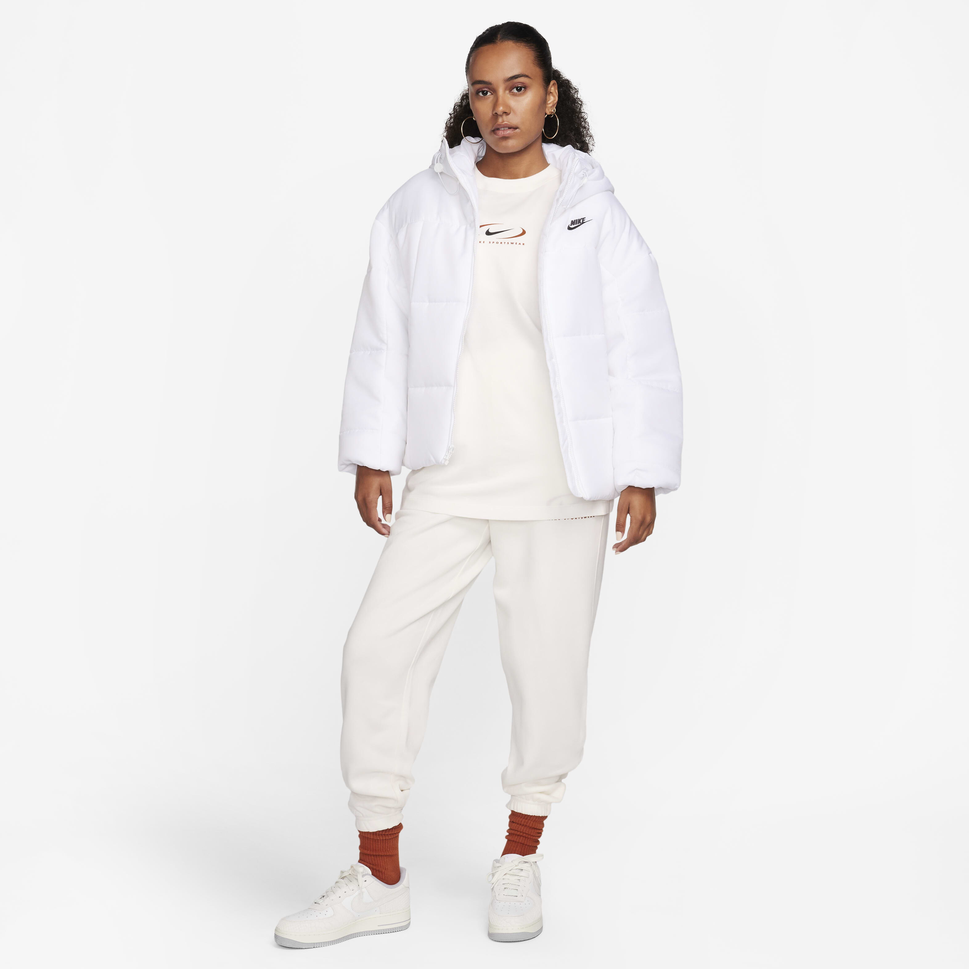 نايكي سبورتسوير image number 5