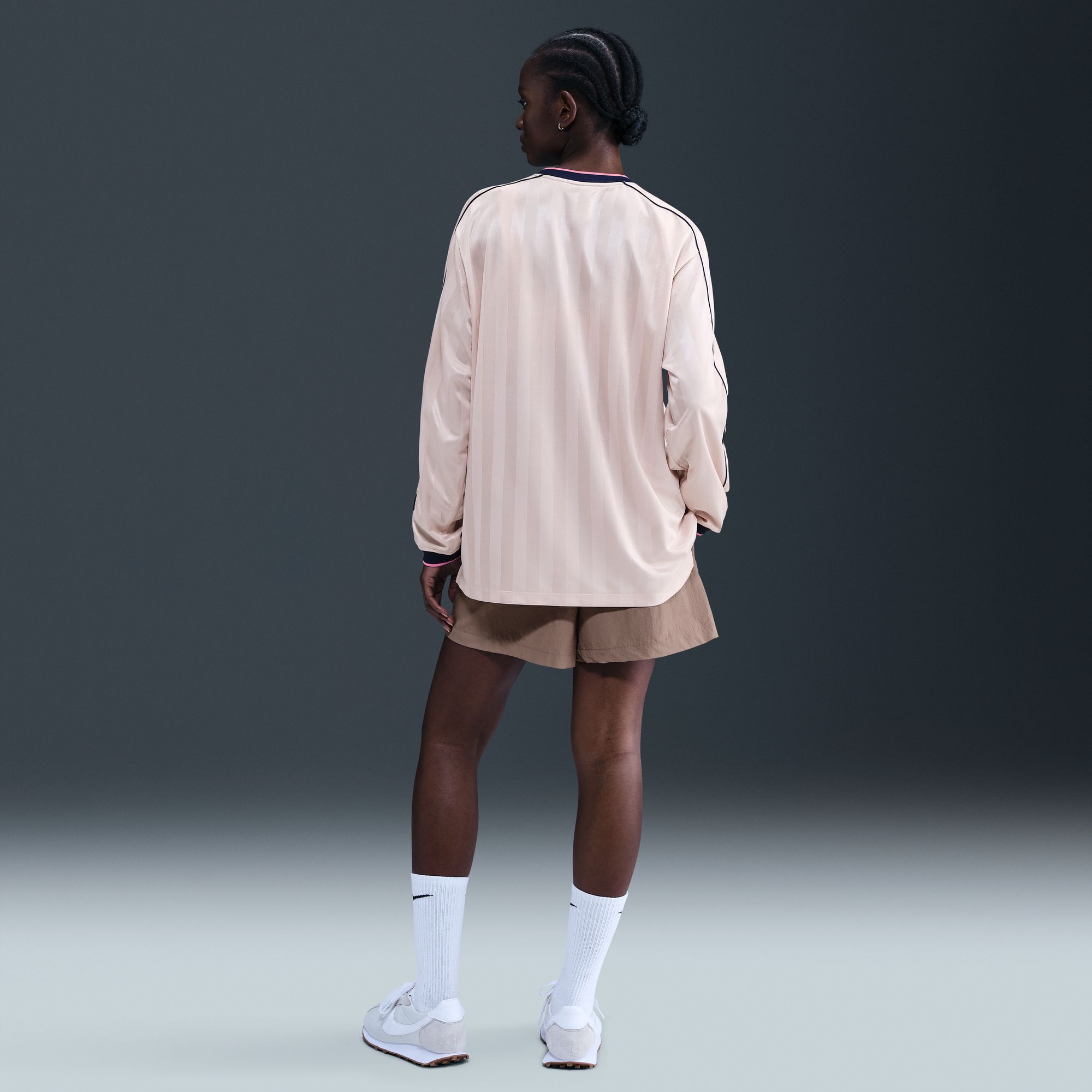 Nike Sportswear image number 2