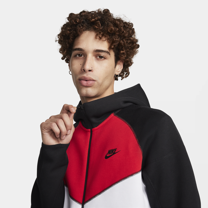 Nike tech fleece windrunner top red