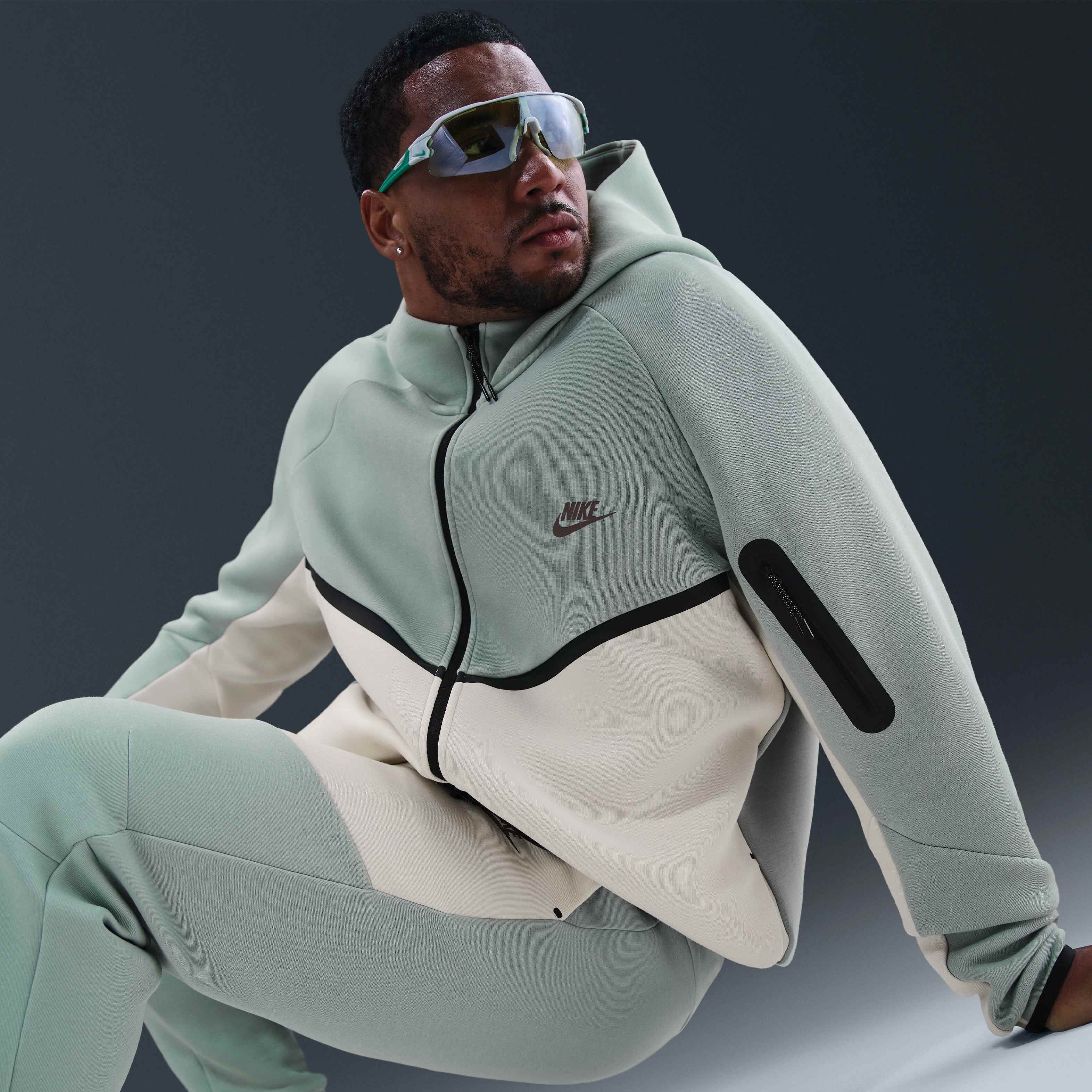 نايكي تك image number 7