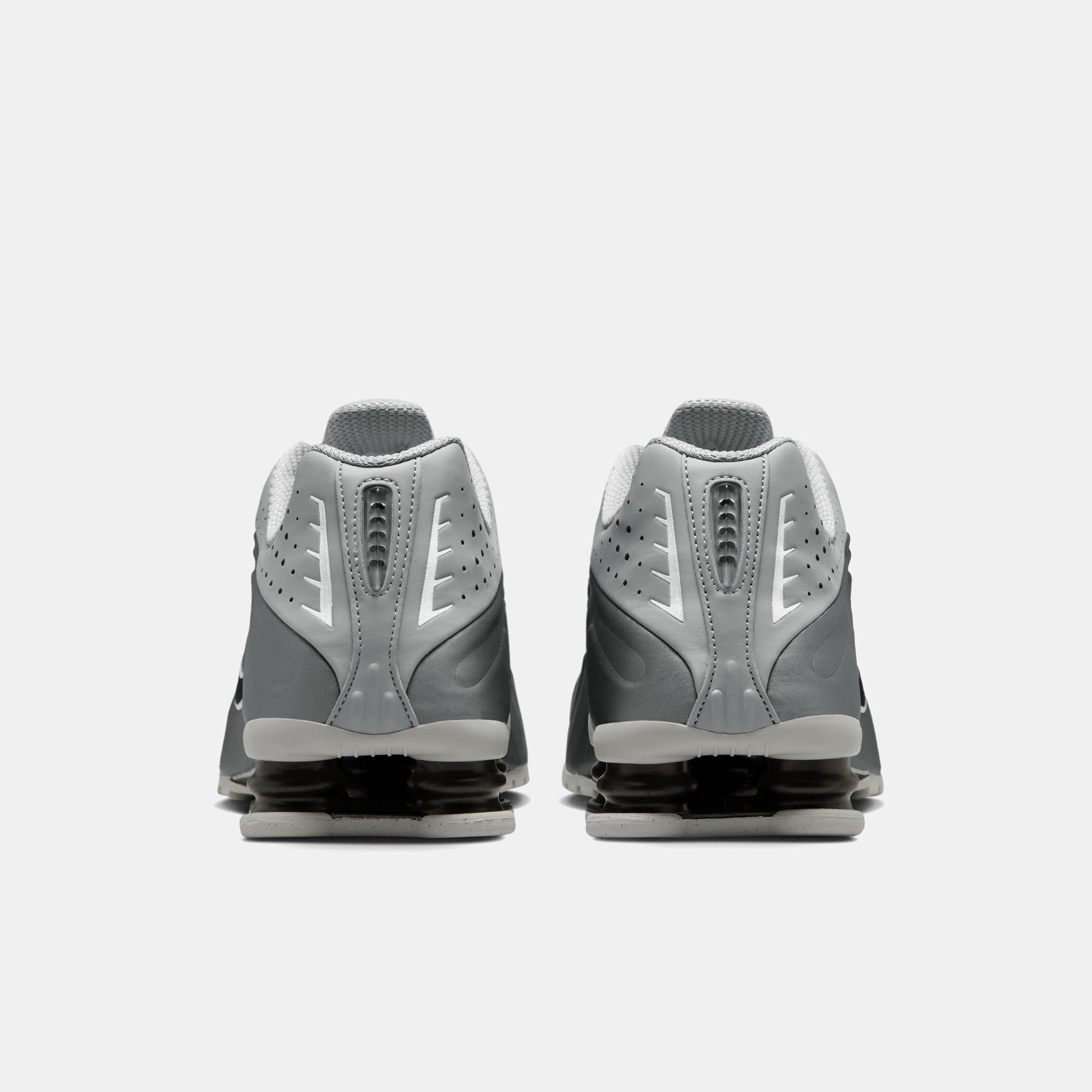 Nike Shox R4 image number 1