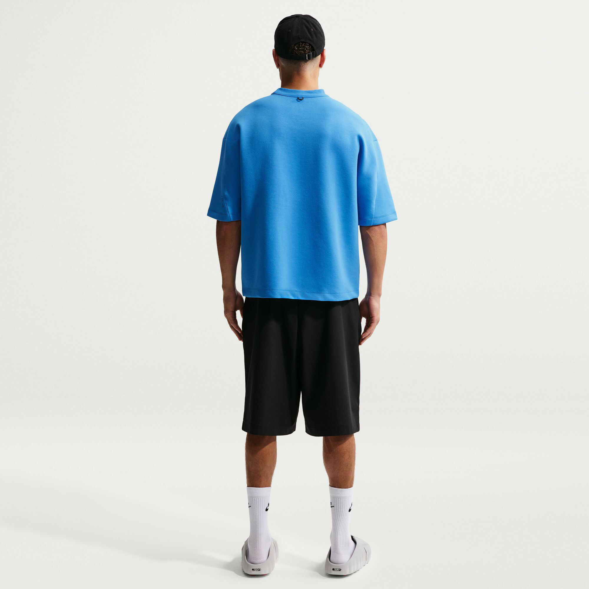 نايكي 24.7 امبوسبلي سوفت image number 1