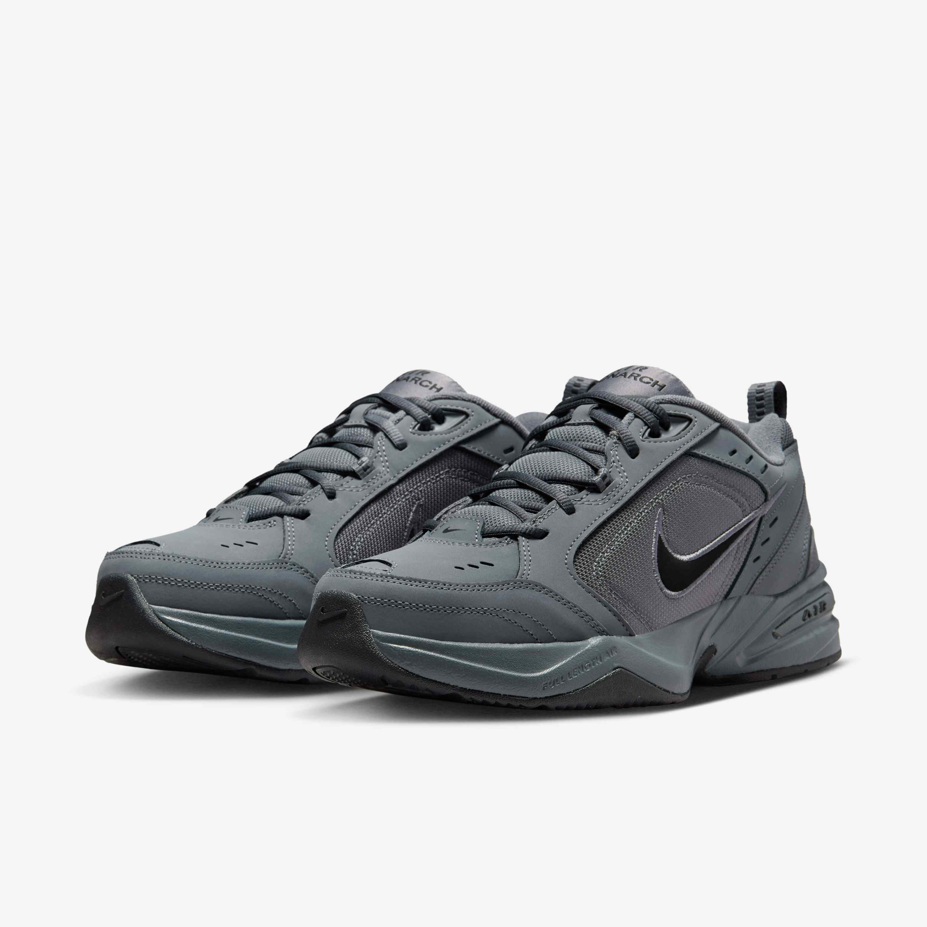 Nike Air Monarch IV image number 4