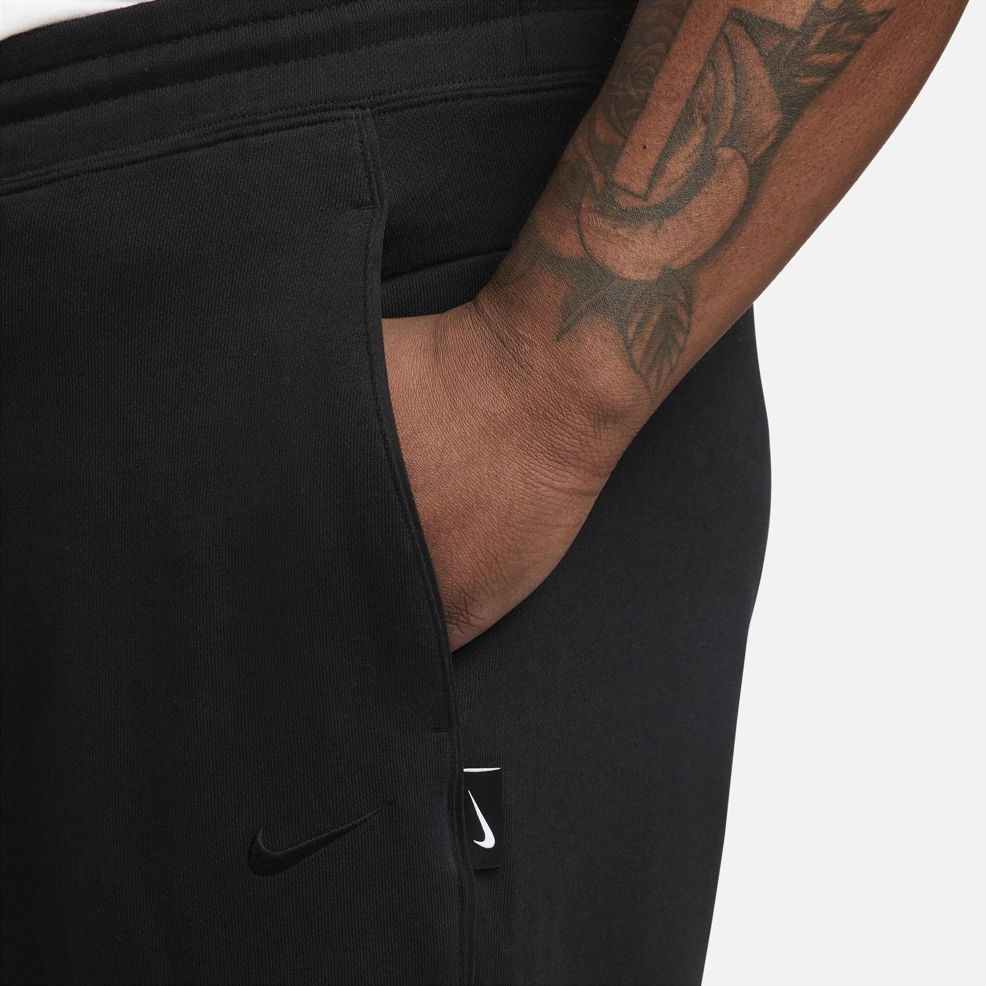 نايكي سووش image number 8