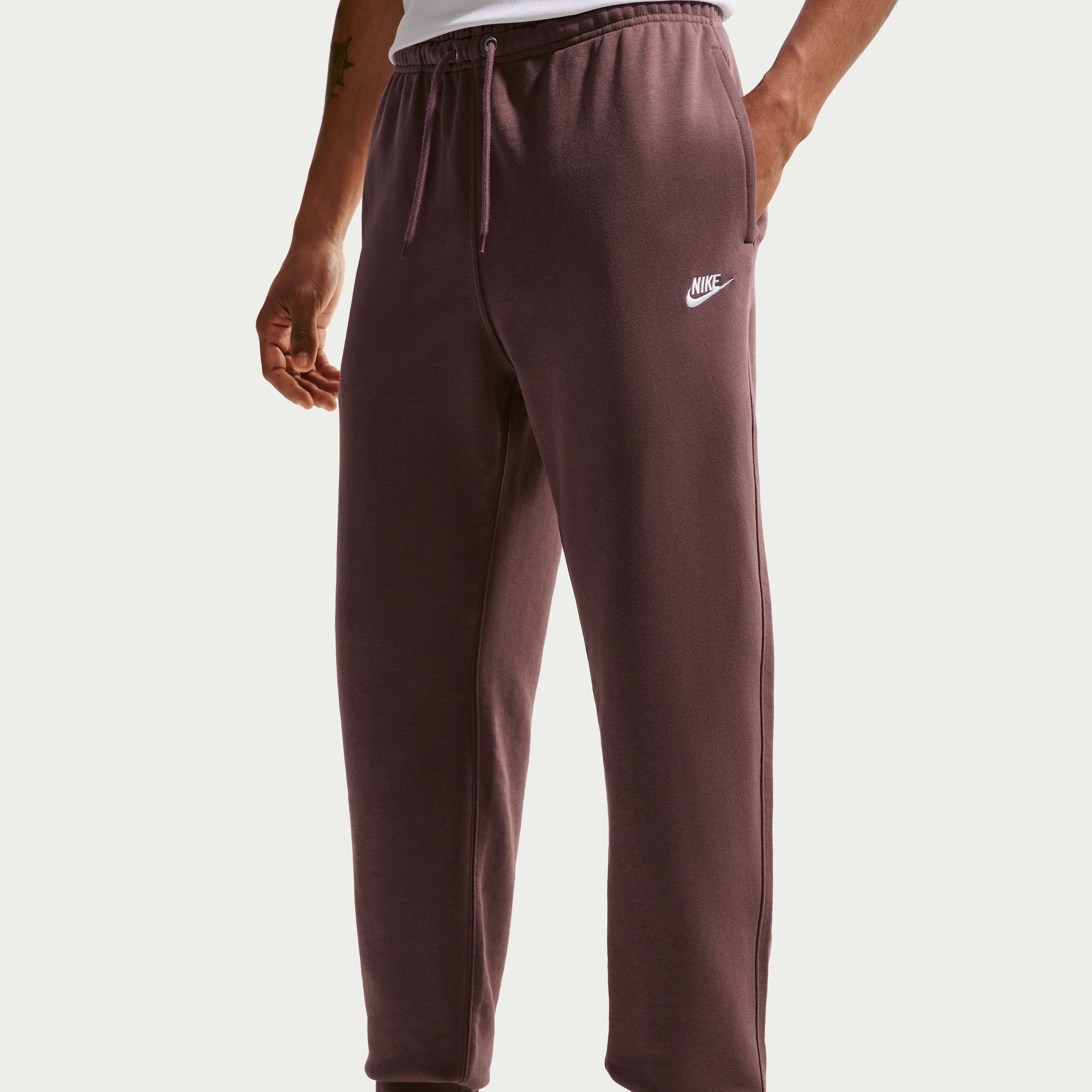 Nike Club image number 2