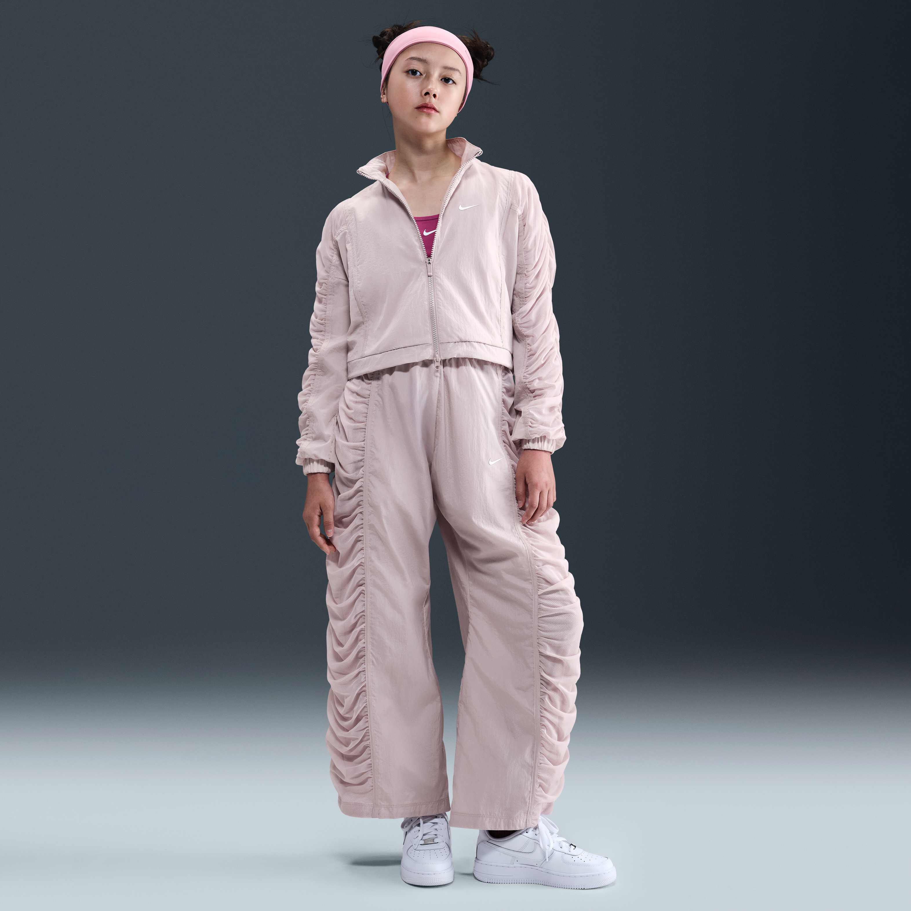 نايكي سبورتسوير image number 3