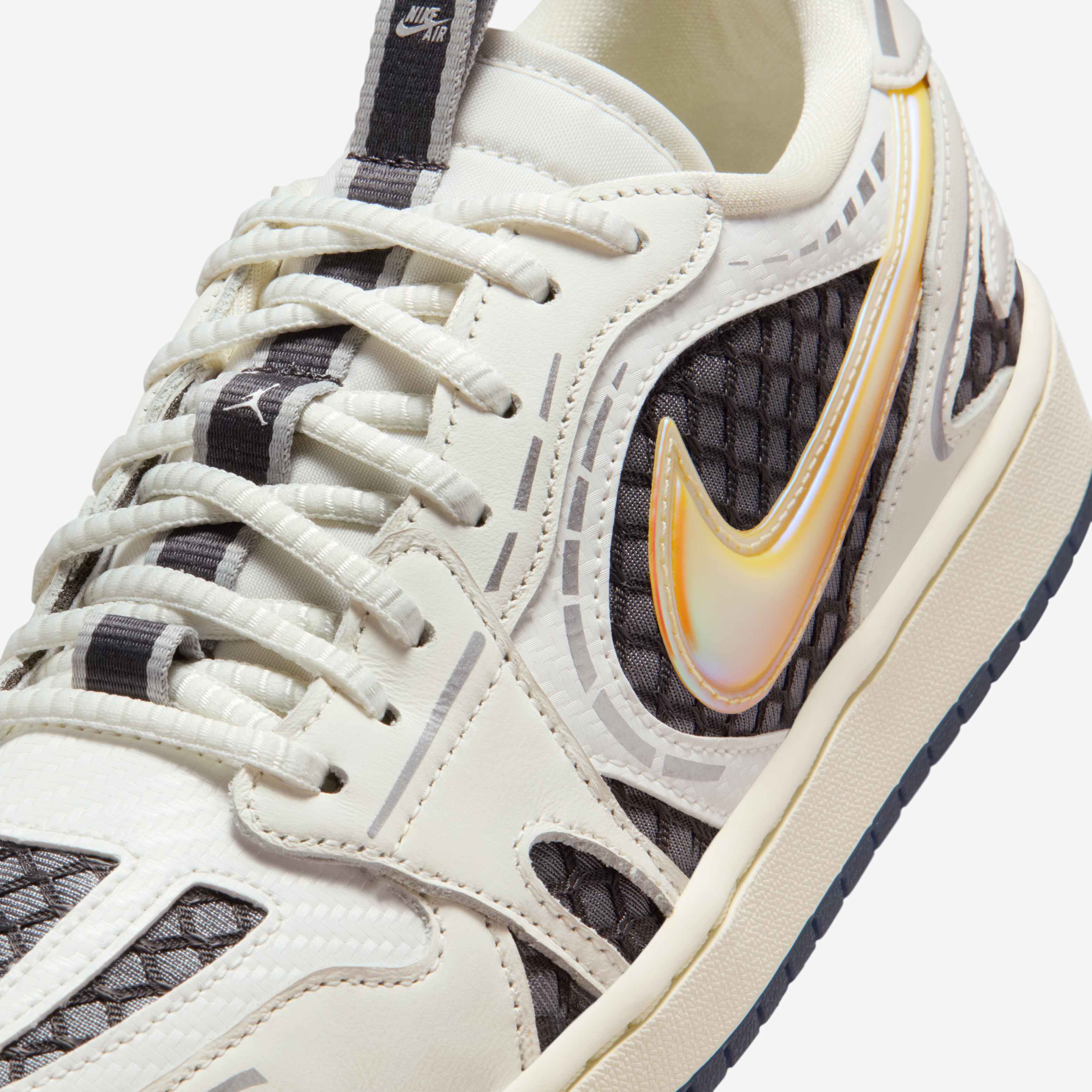 Air Jordan 1 Low Method of Make image number 6