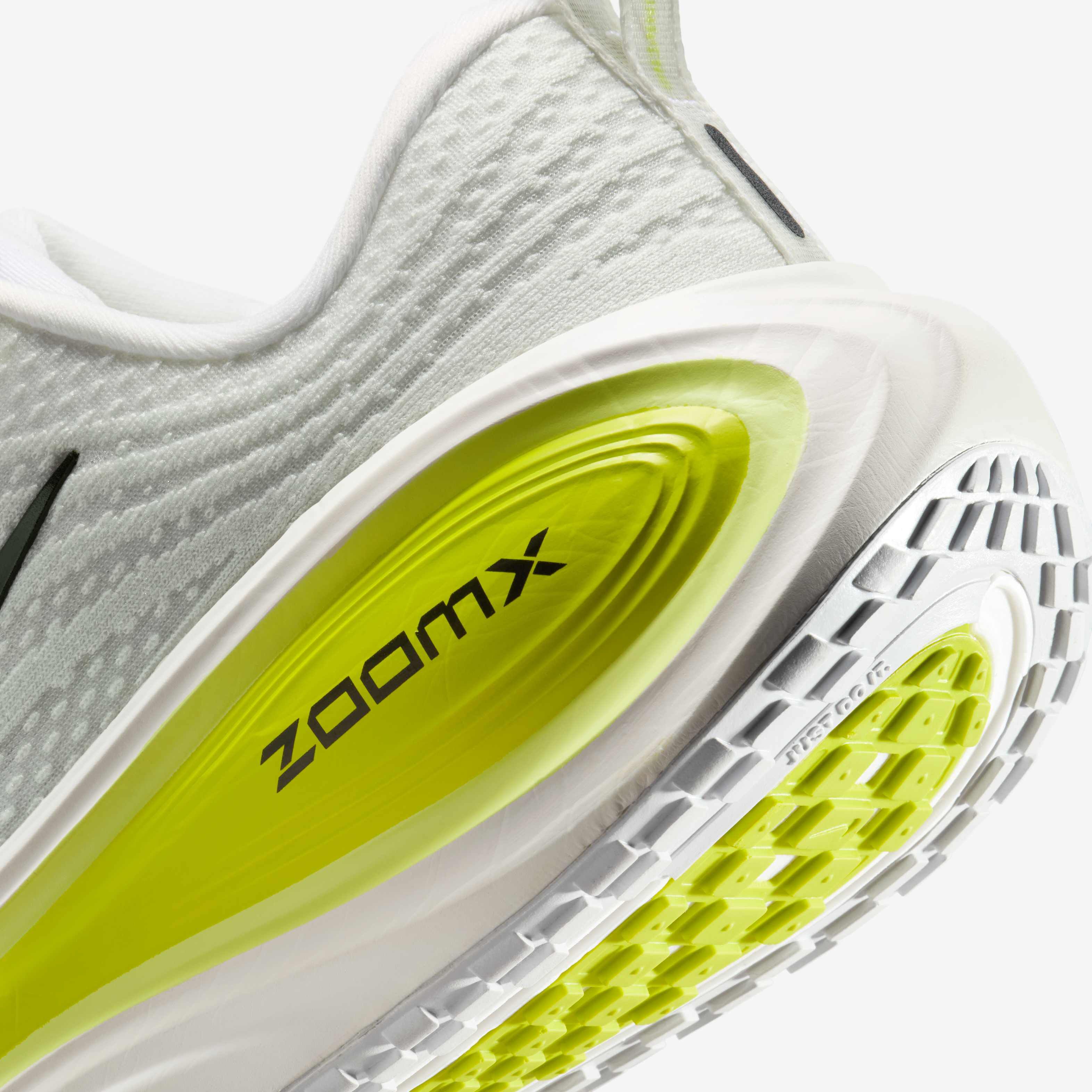 Nike Vomero Plus image number 7