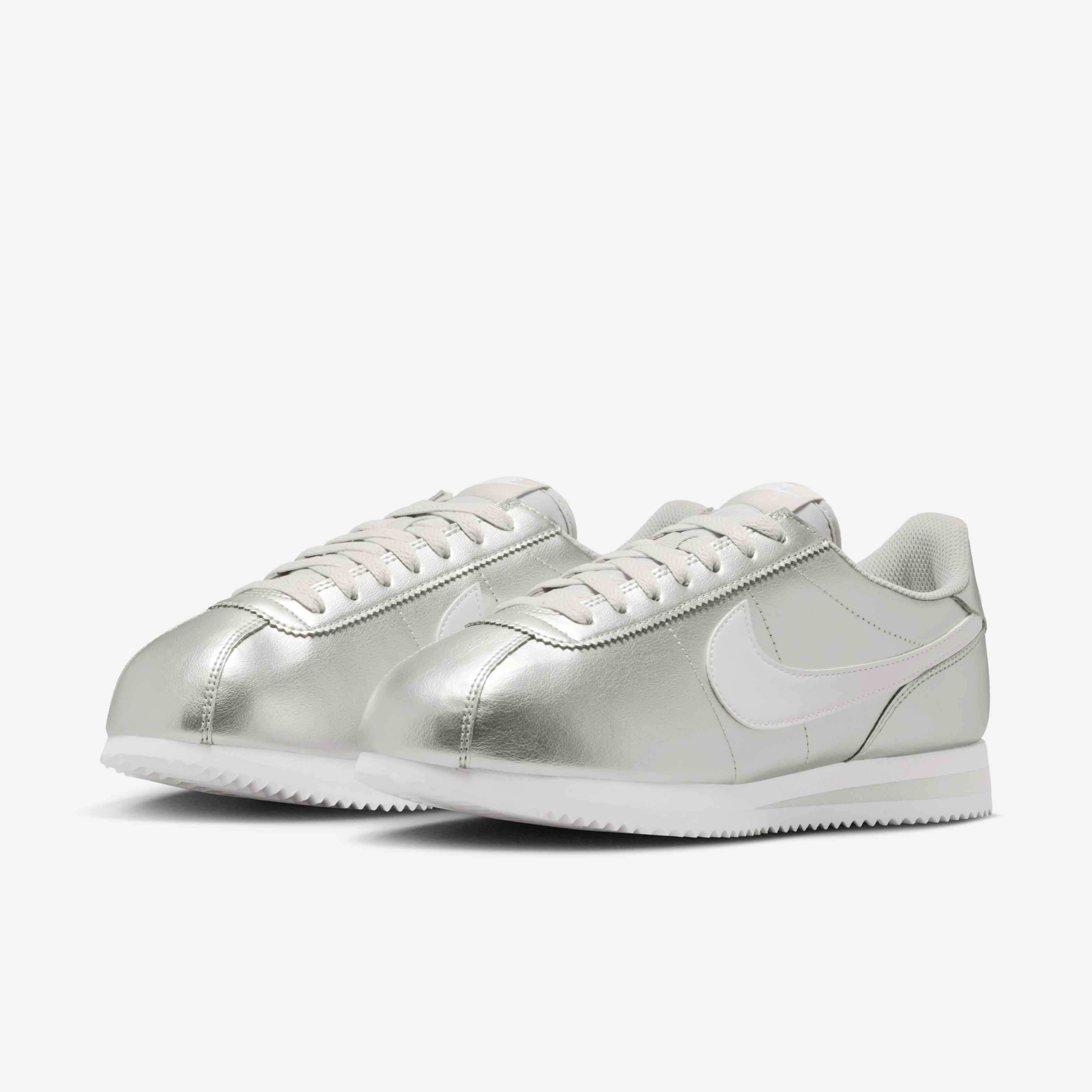 Nike Cortez image number 4