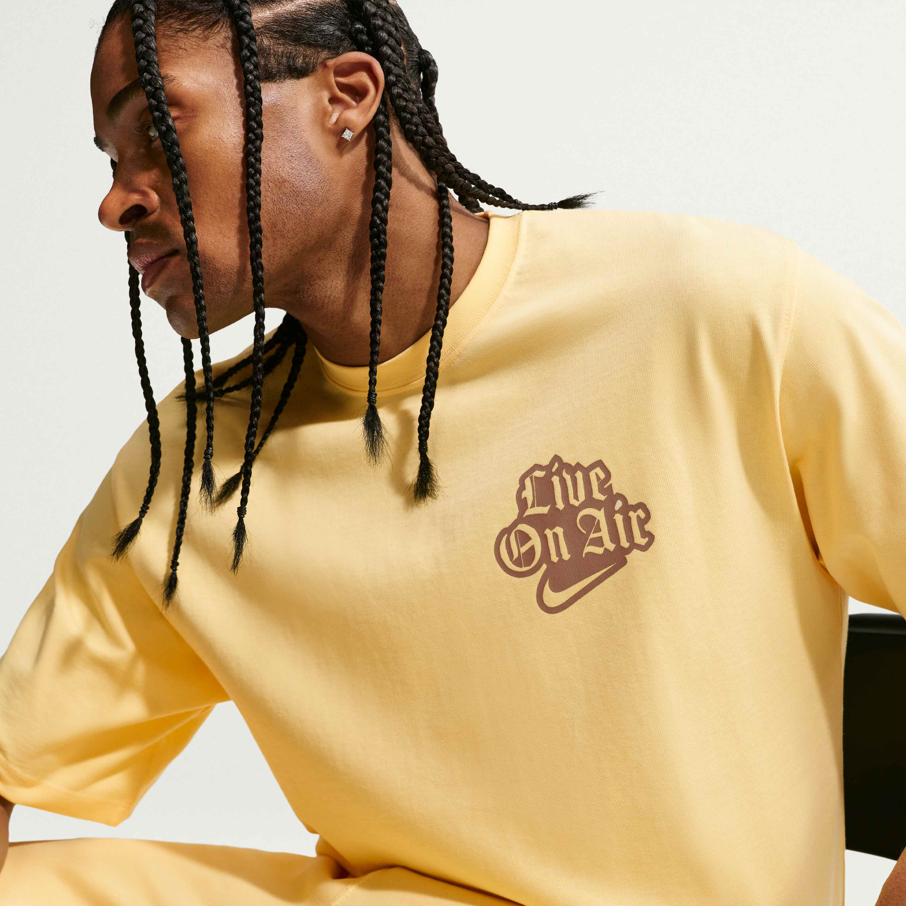 Nike Solo Swoosh image number 0
