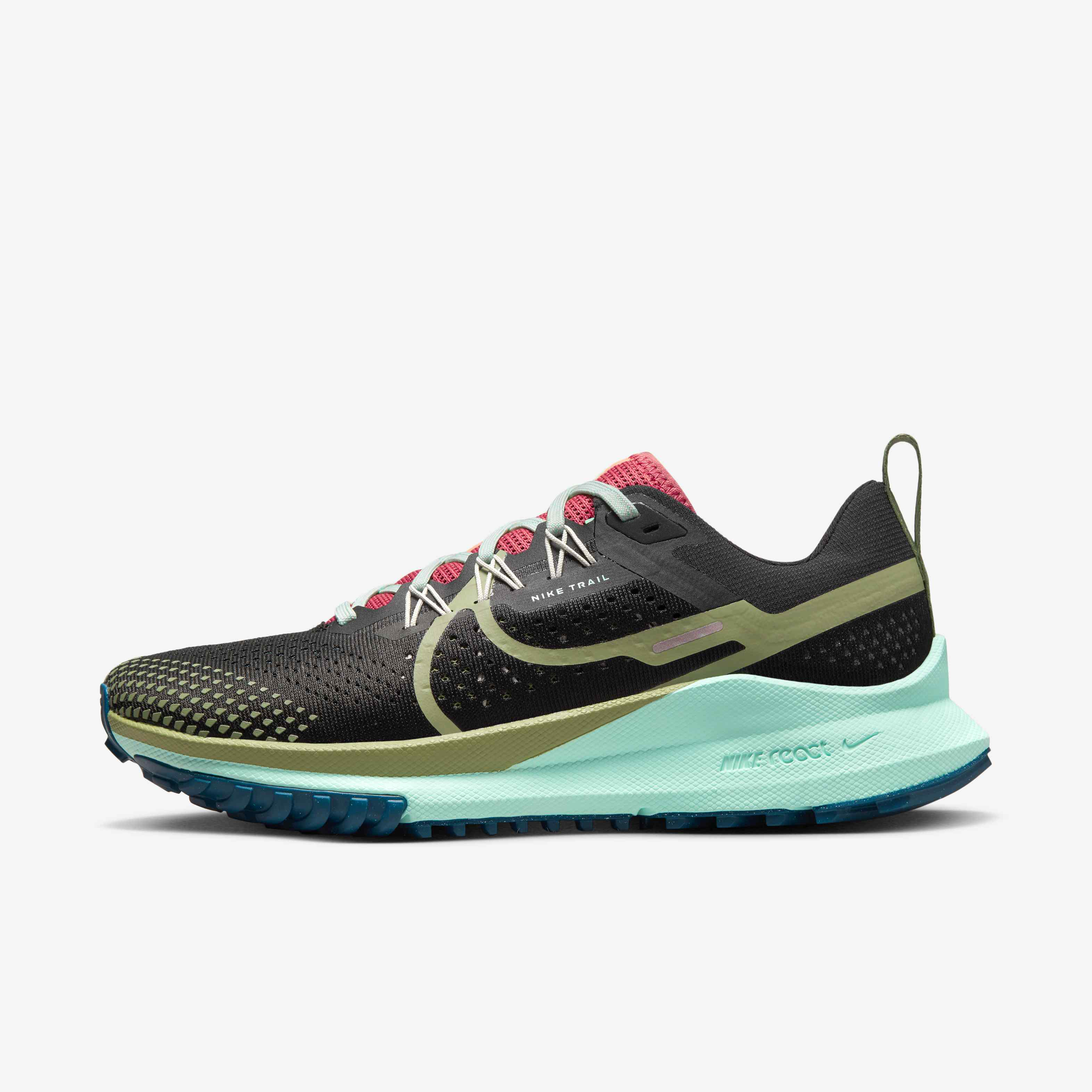 Nike Pegasus Trail 4 image number 0