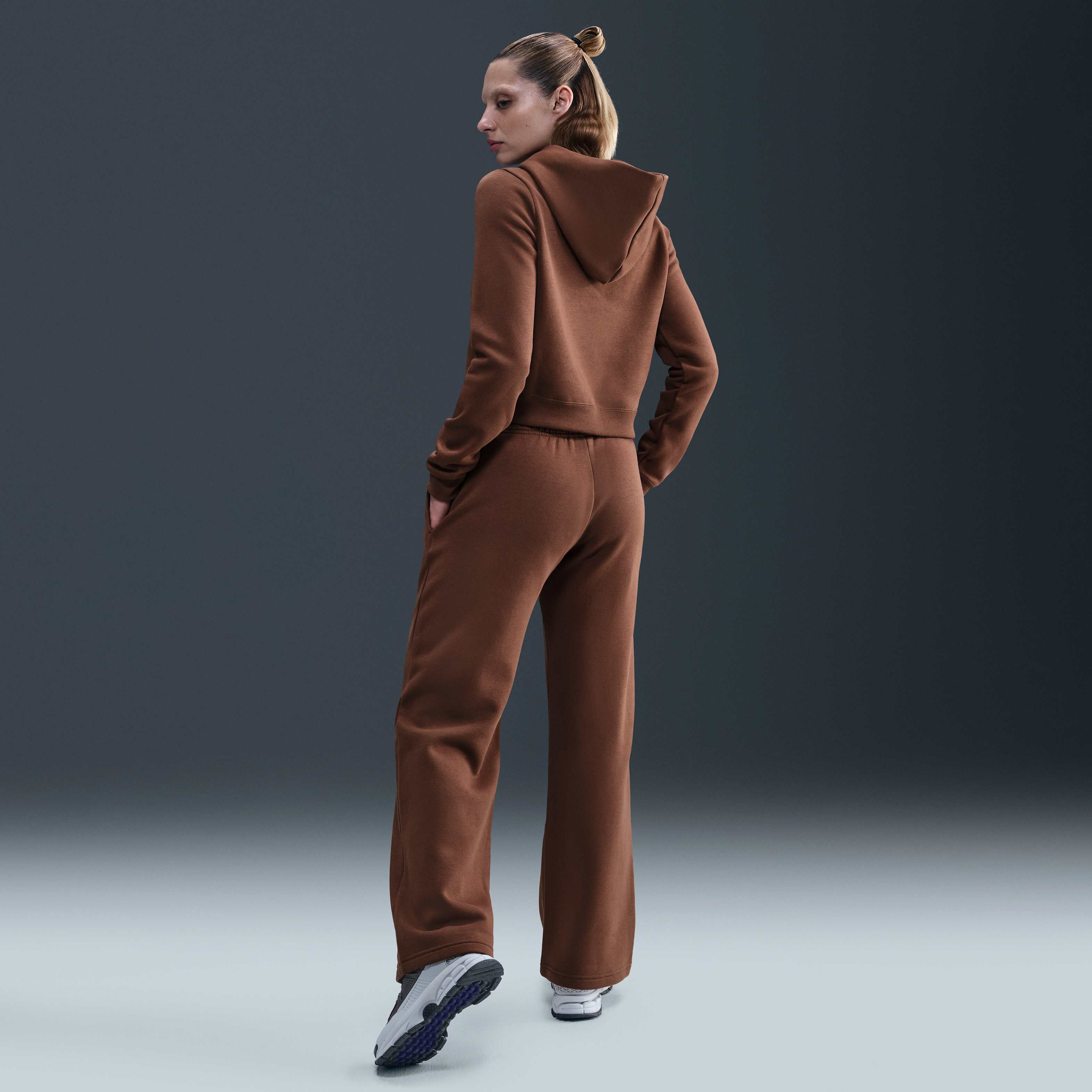 نايكي سبورتسوير فينيكس فليس image number 3