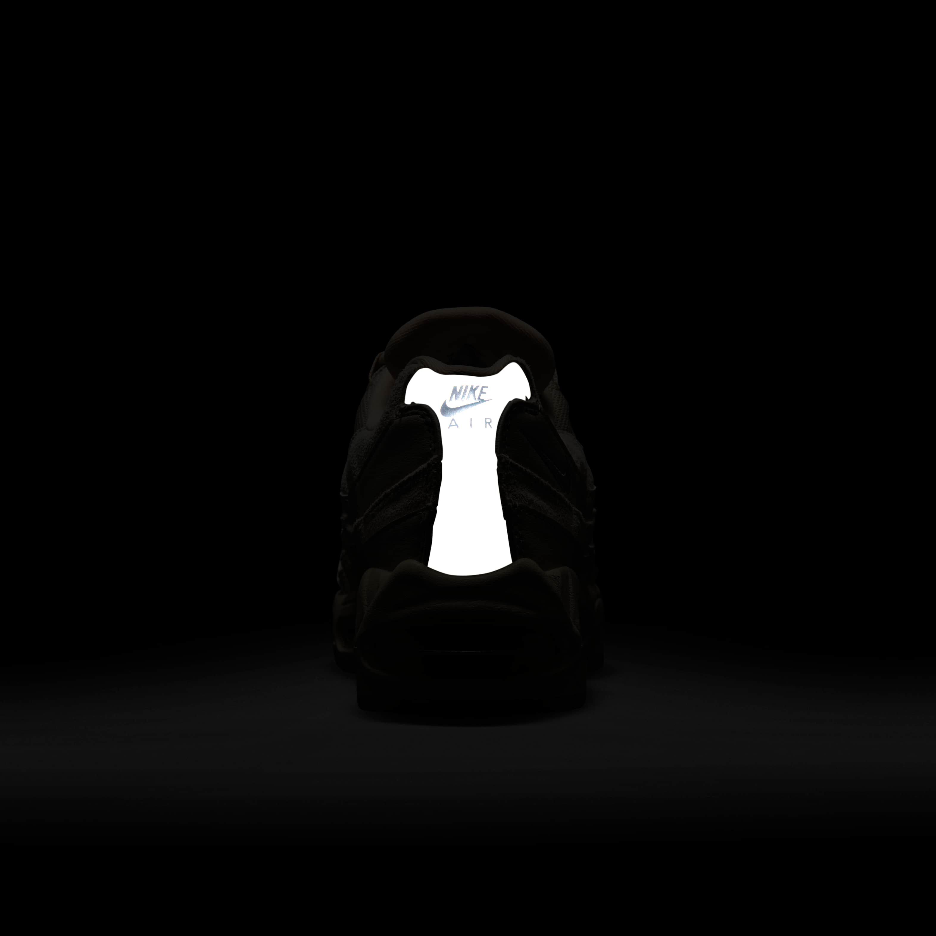 Nike Air Max 95 image number 9