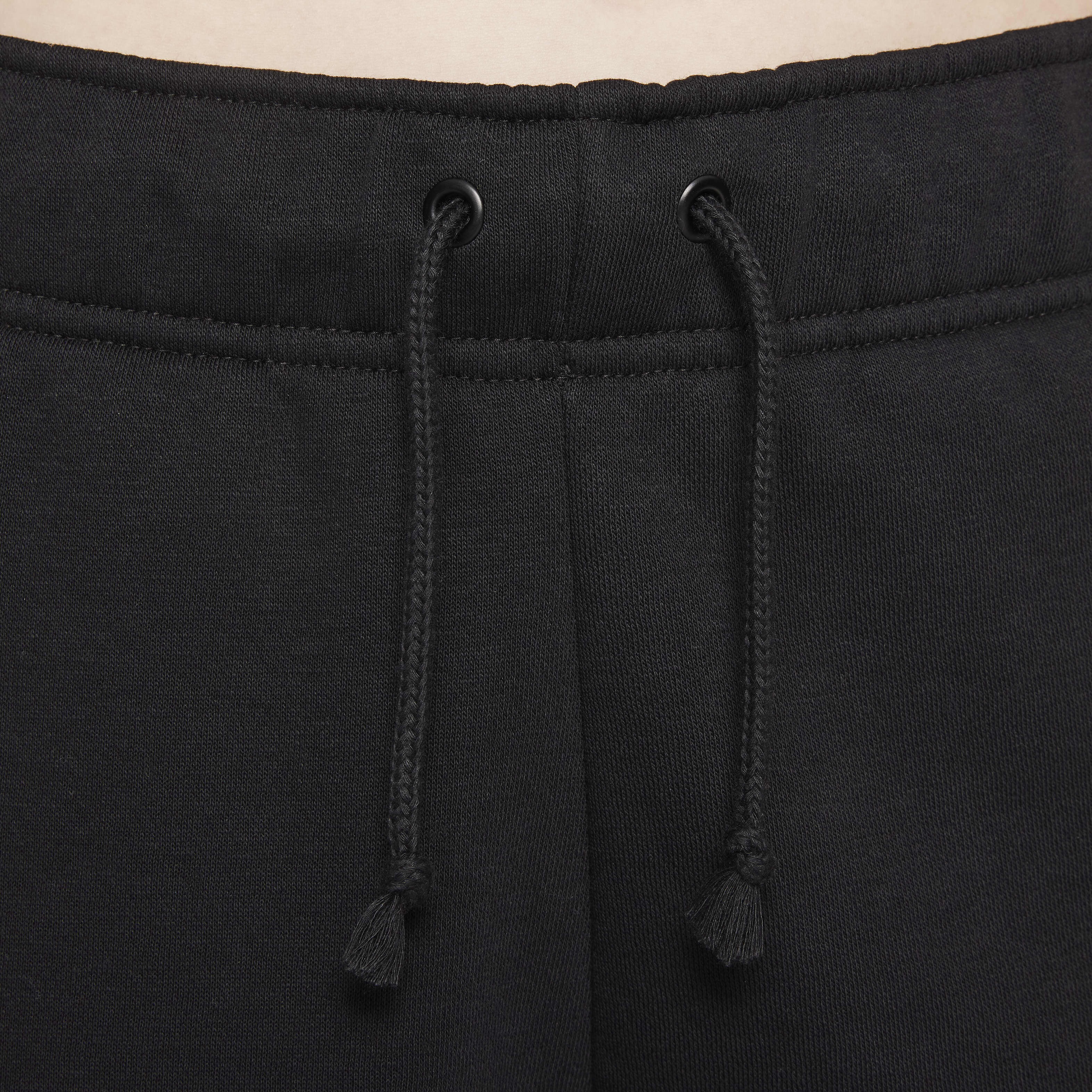 نايكي سبورتسوير كوليكشن ايسنشالز image number 3