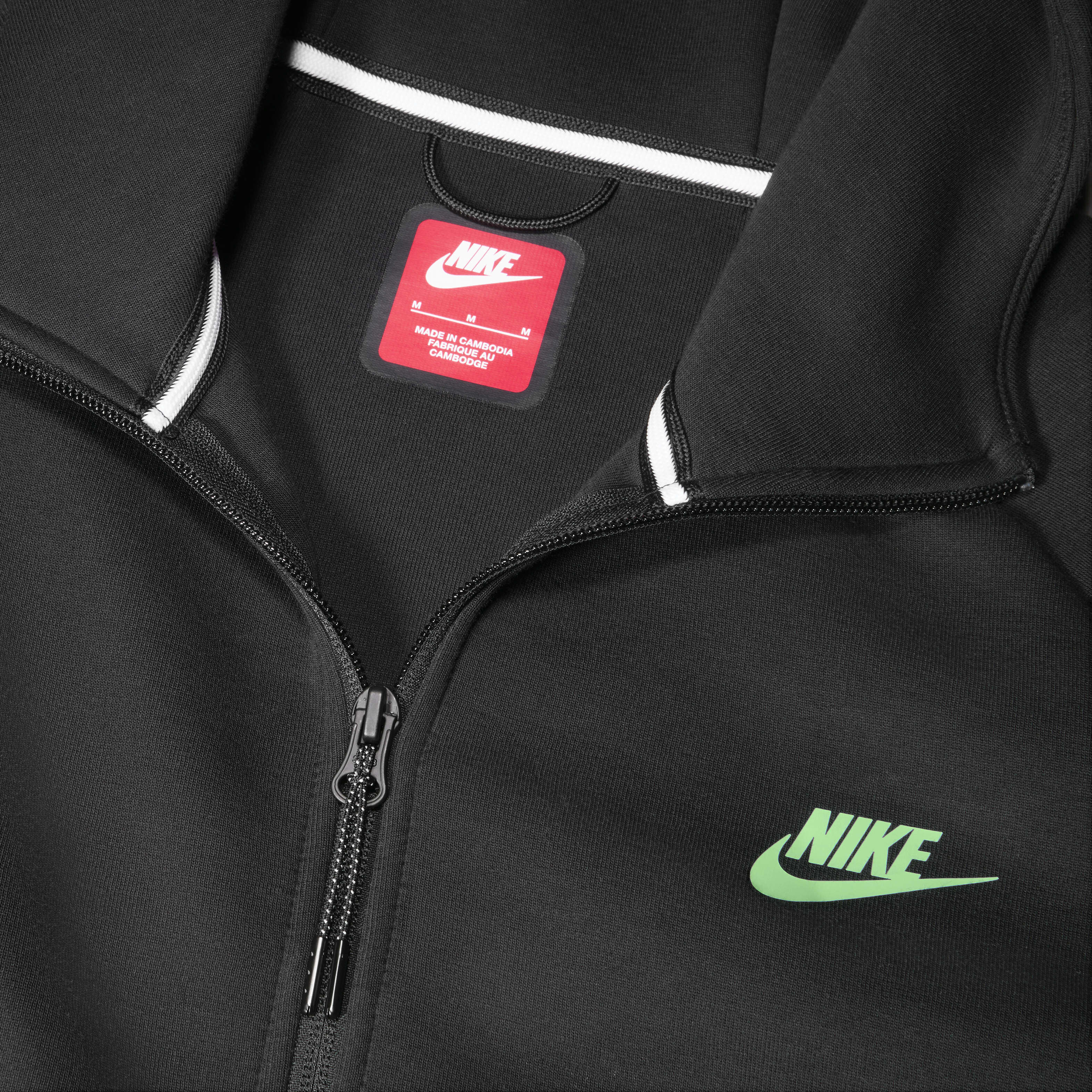 Nike Tech image number 3