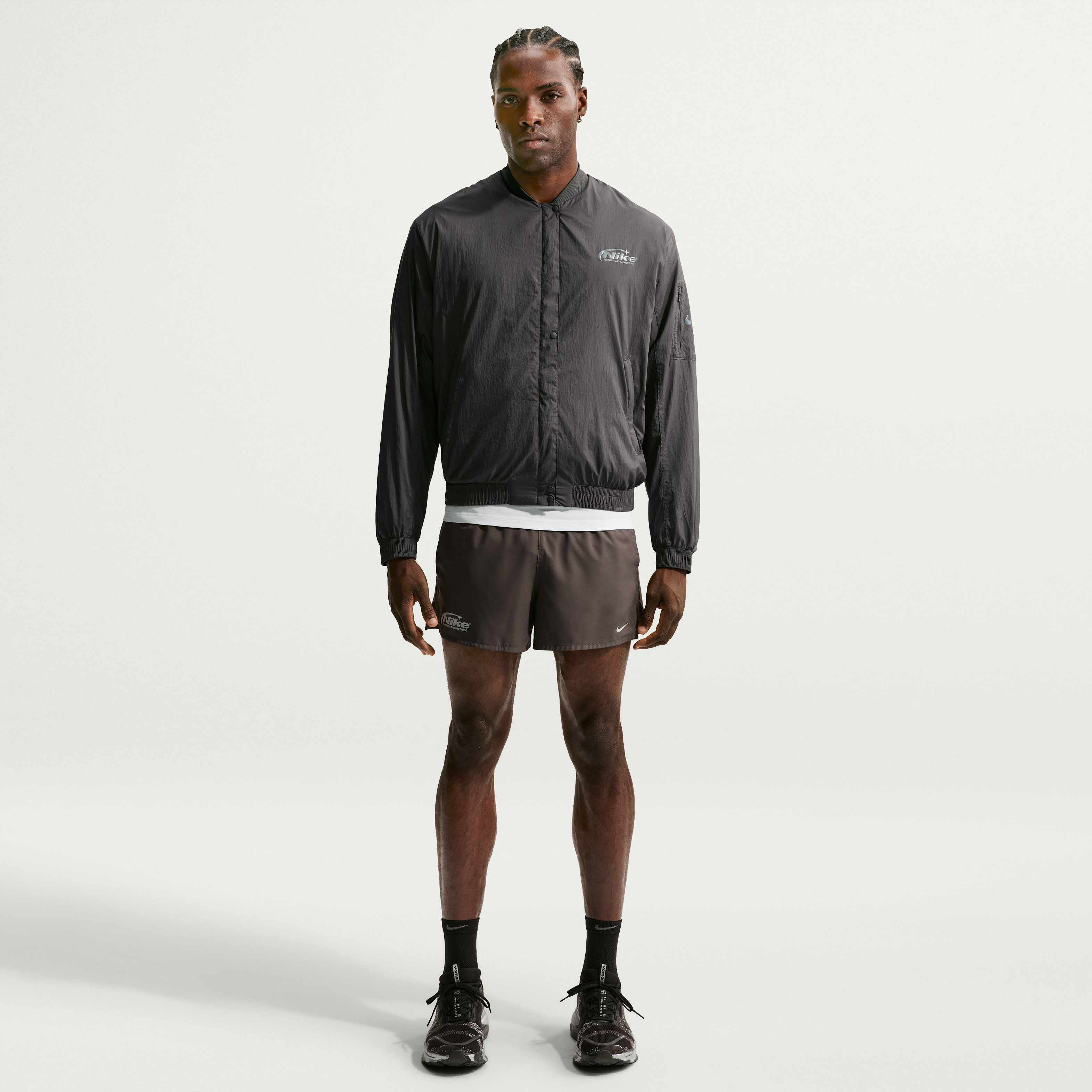 Nike image number 3