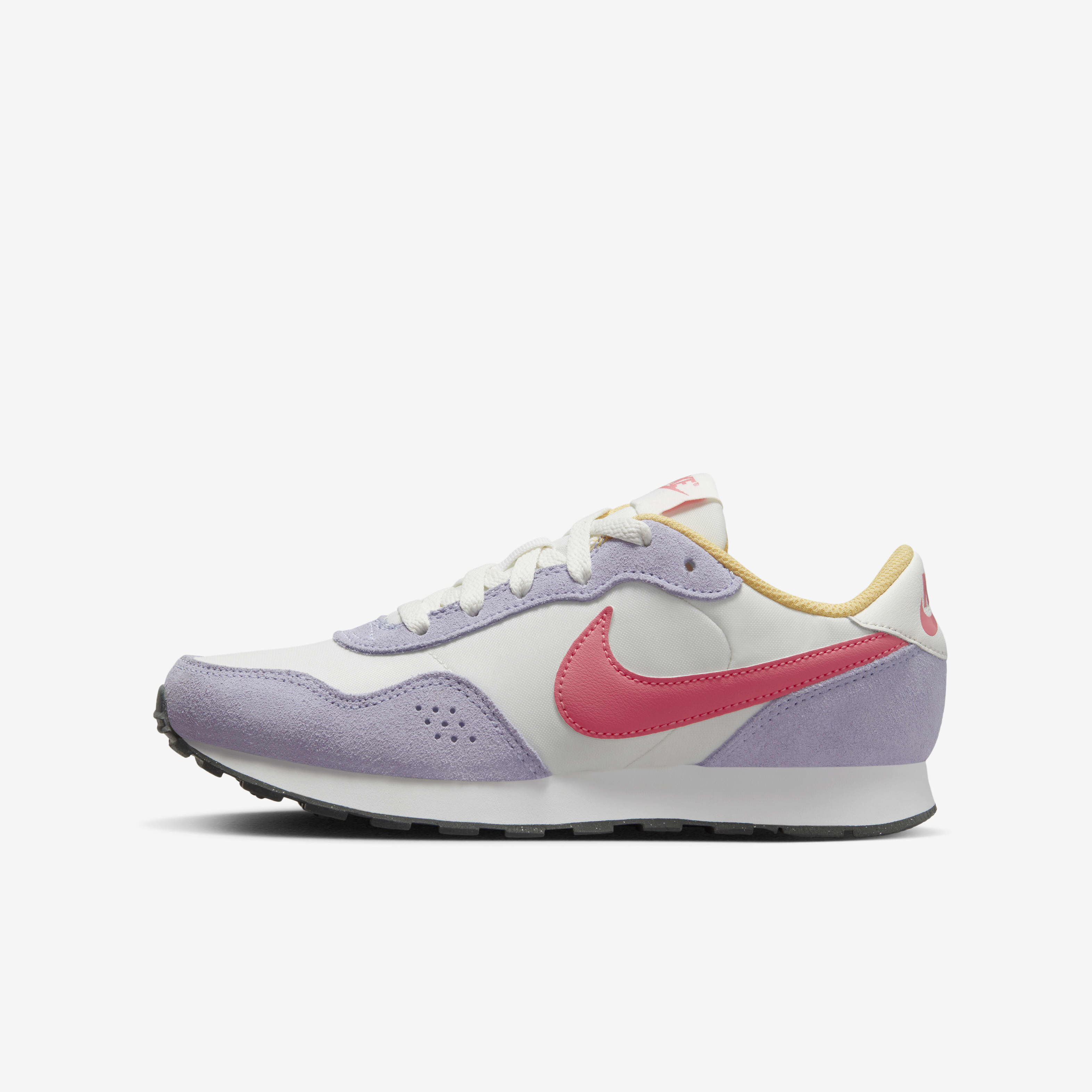 nike md valiant gold